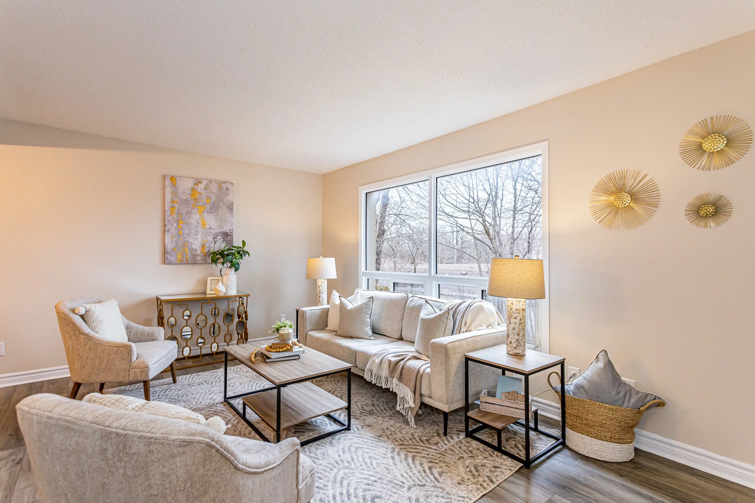 38-355 Sandringham Cres-10.jpg