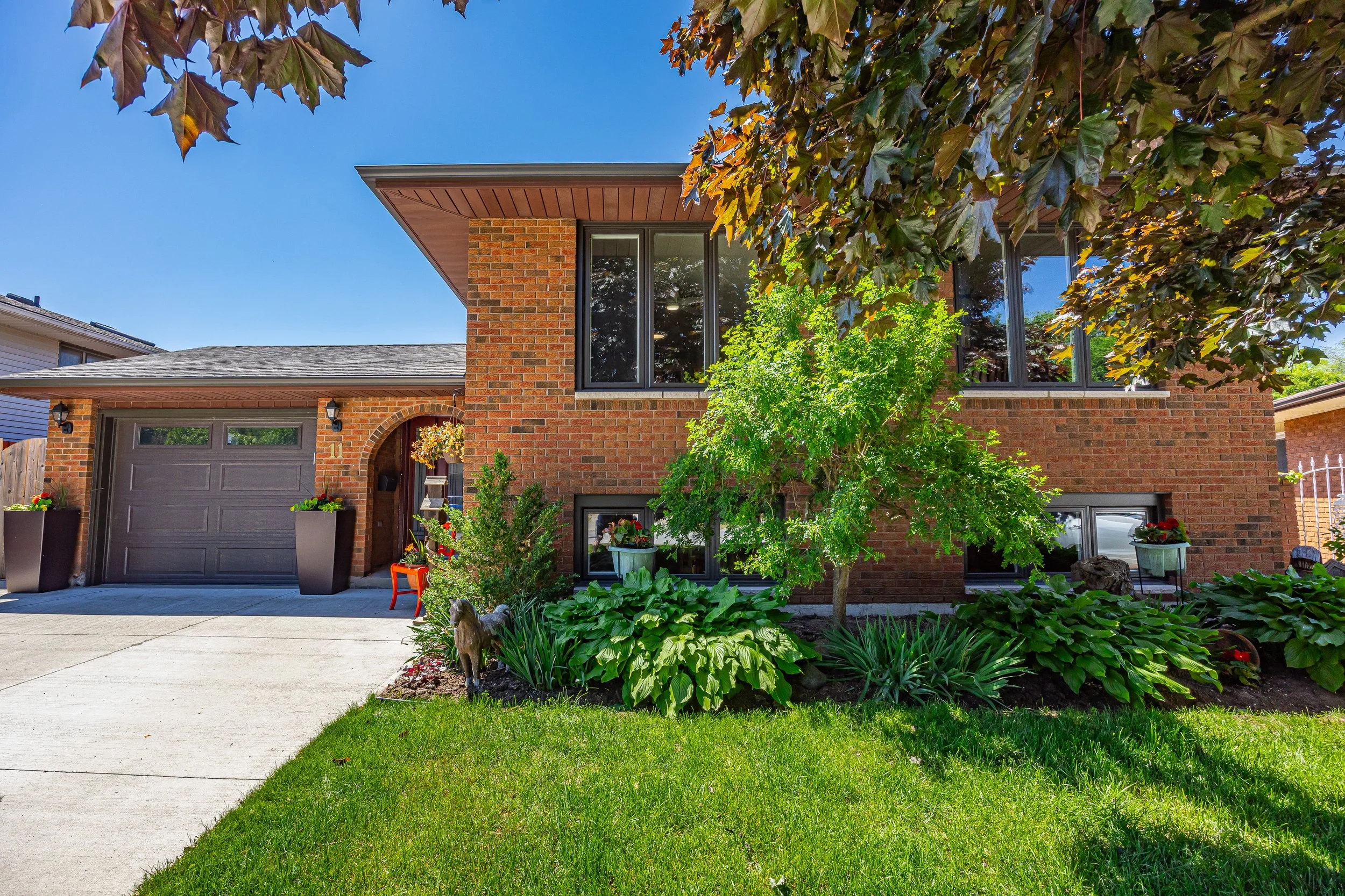 11 Brennan Dr -05.jpg