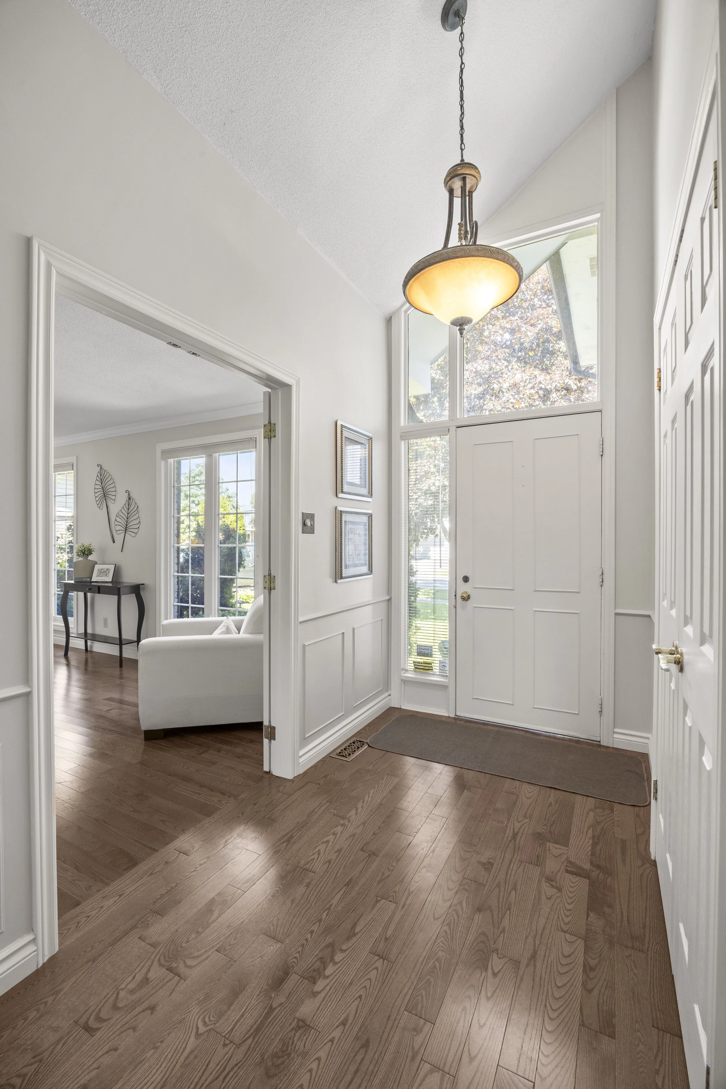 923 Farnham Rd -08.JPG
