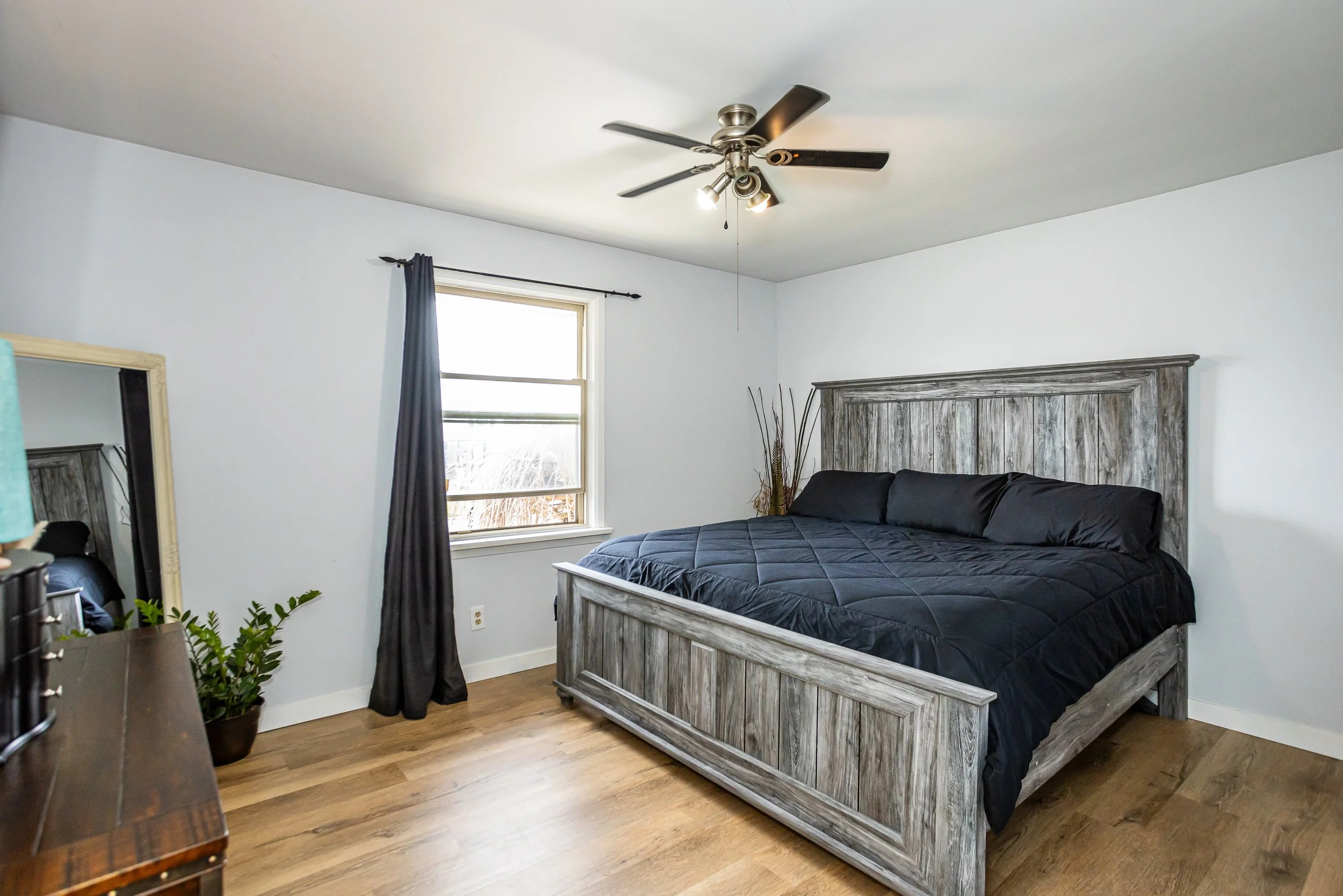 672 Alanbrook St Reshoot-19.jpg