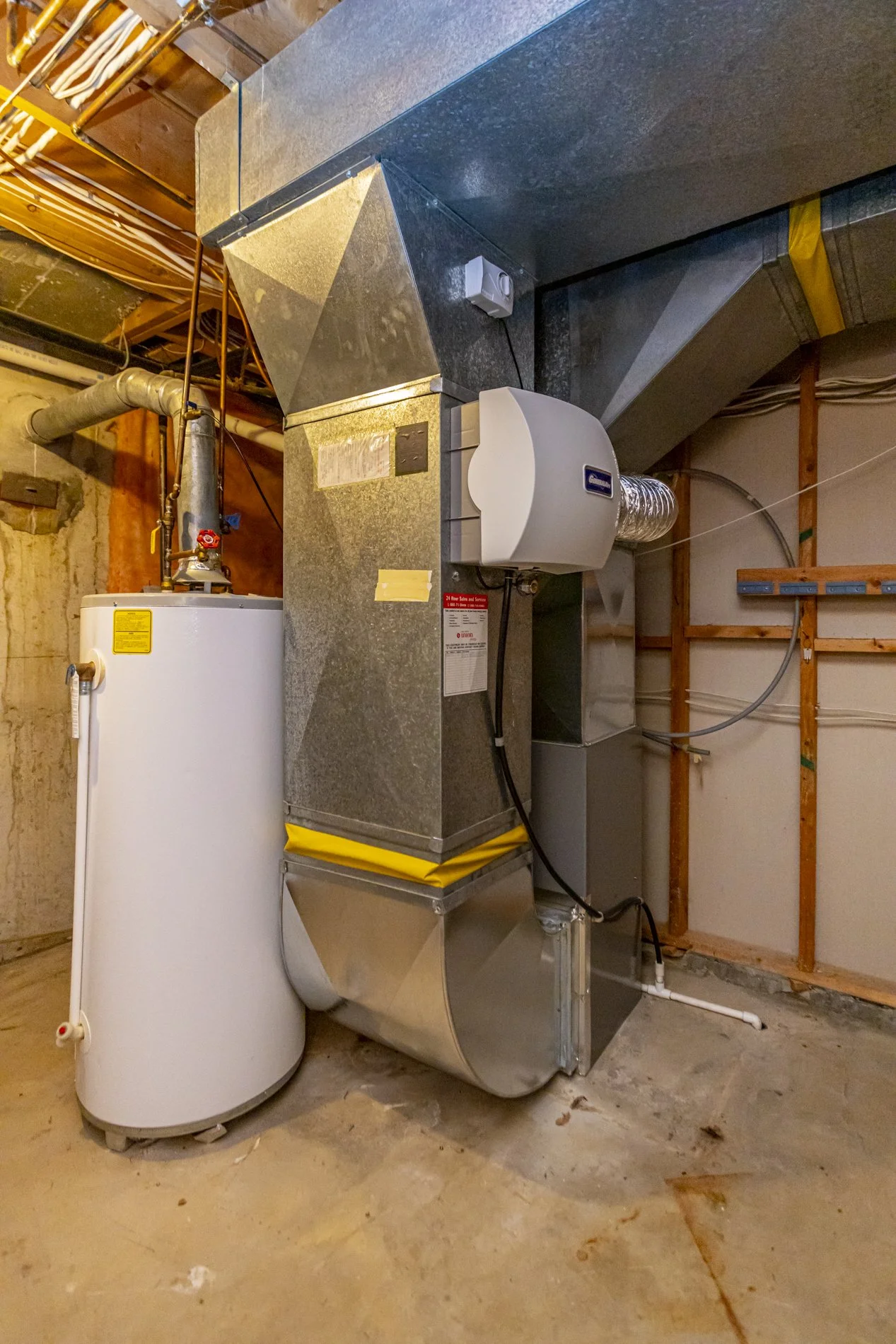 70 Thumnderbird Cres_38.JPG