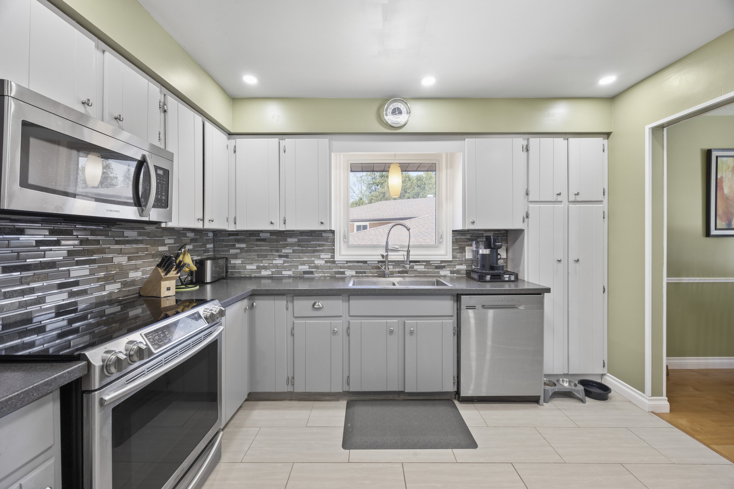 11 Brennan Dr -19.JPG