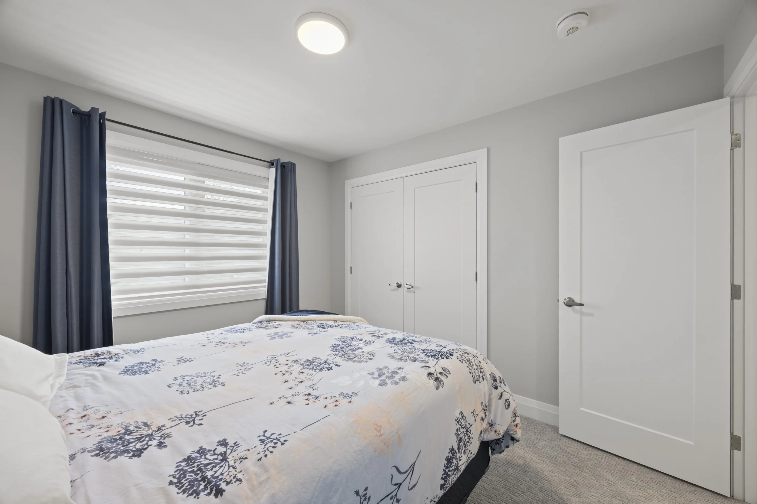 1-176 King St -31.JPG