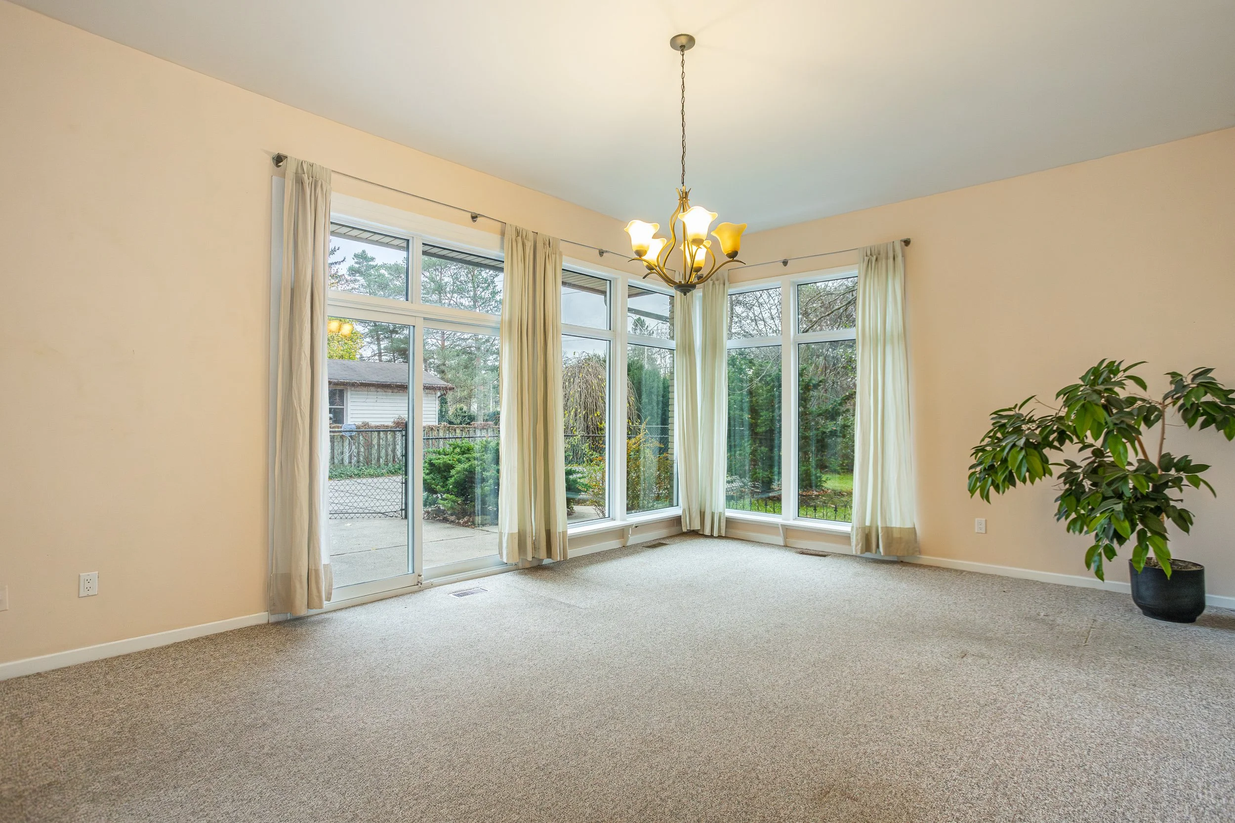 1208 Guildwood Blvd-18.jpg