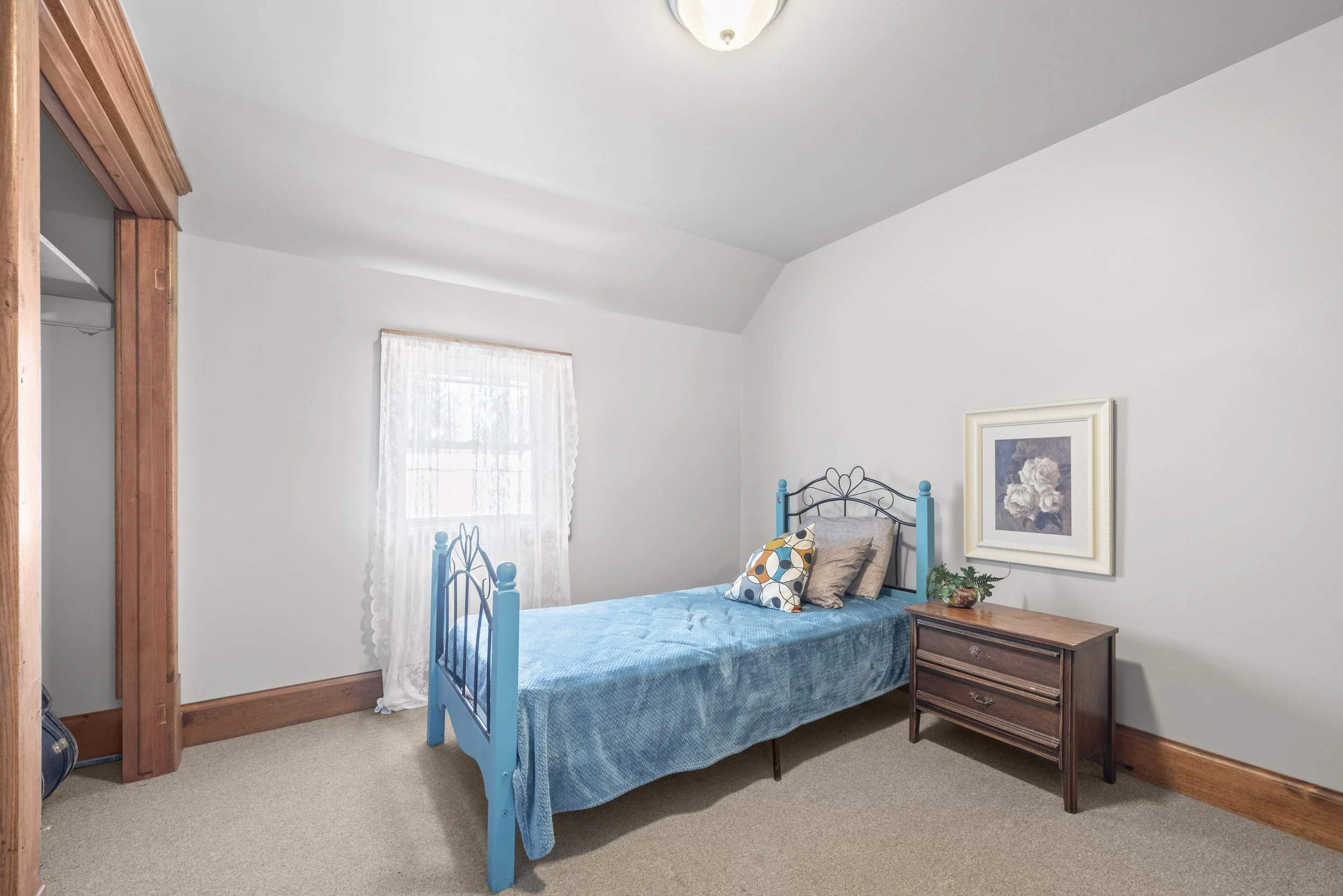 3229 Mcgillivray Dr -30.JPG