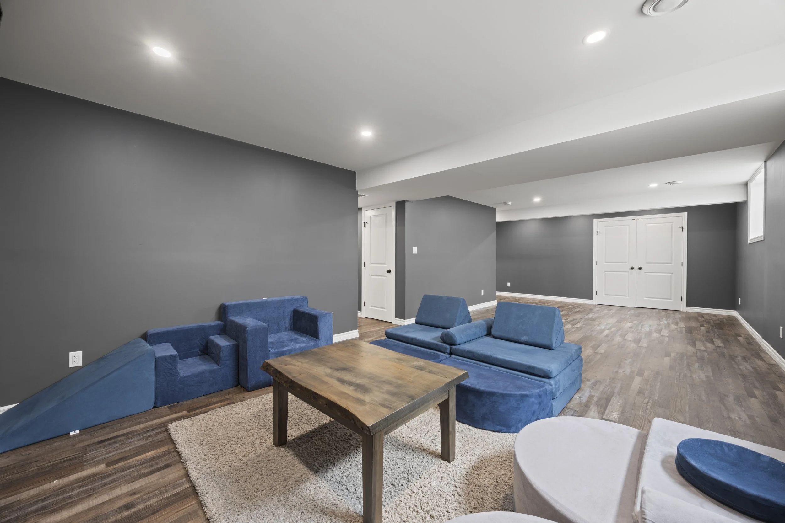 21 Middle St -35.JPG