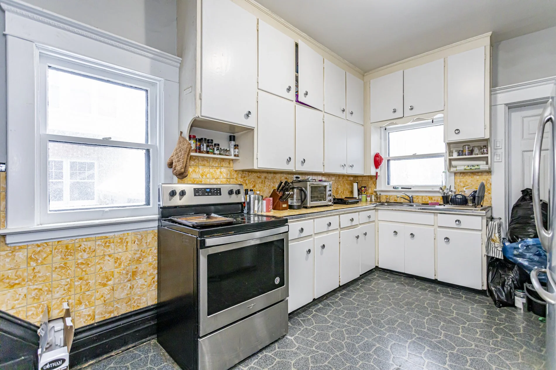 994 Richmond St_10.jpg