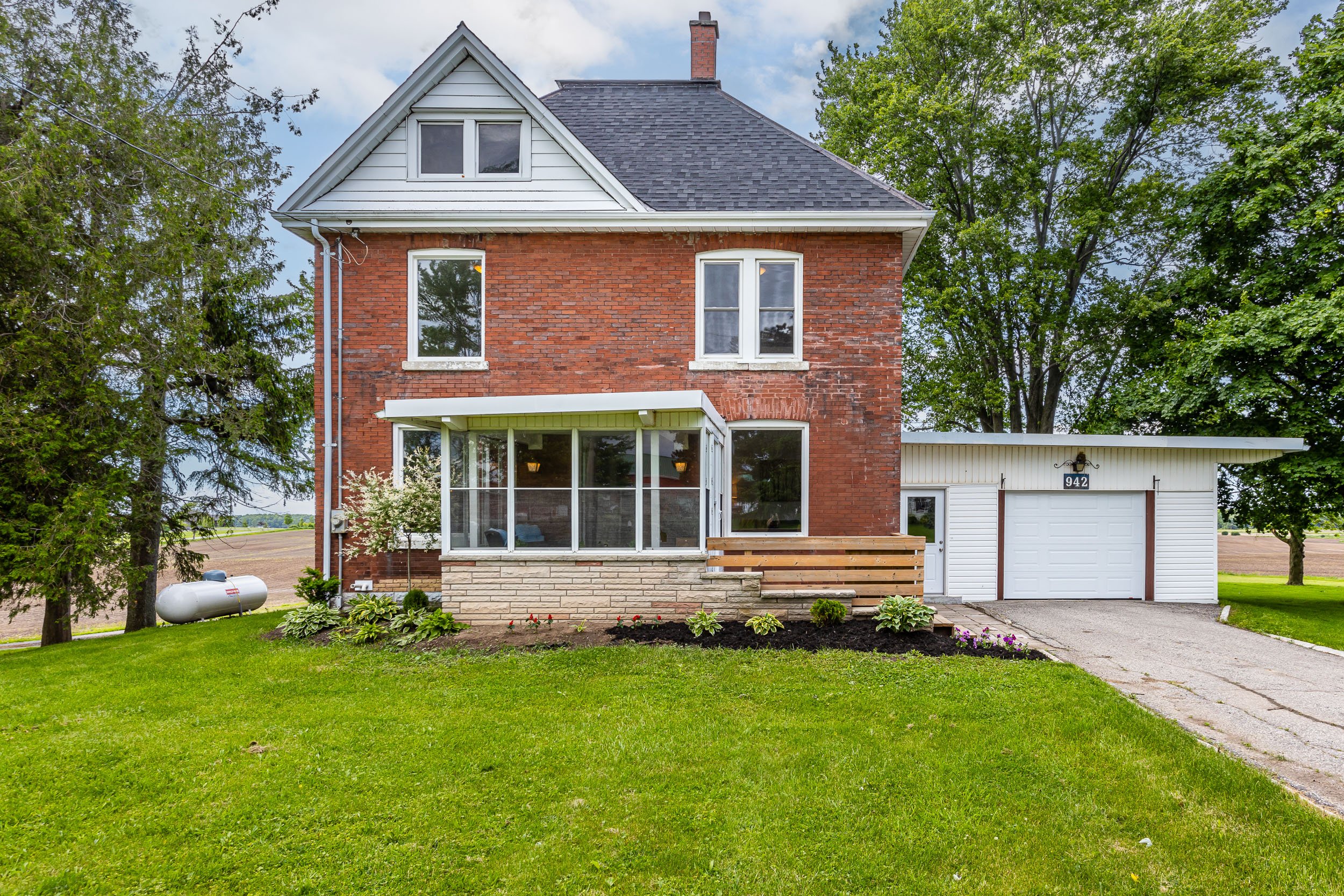 942 Westminster-2.jpg