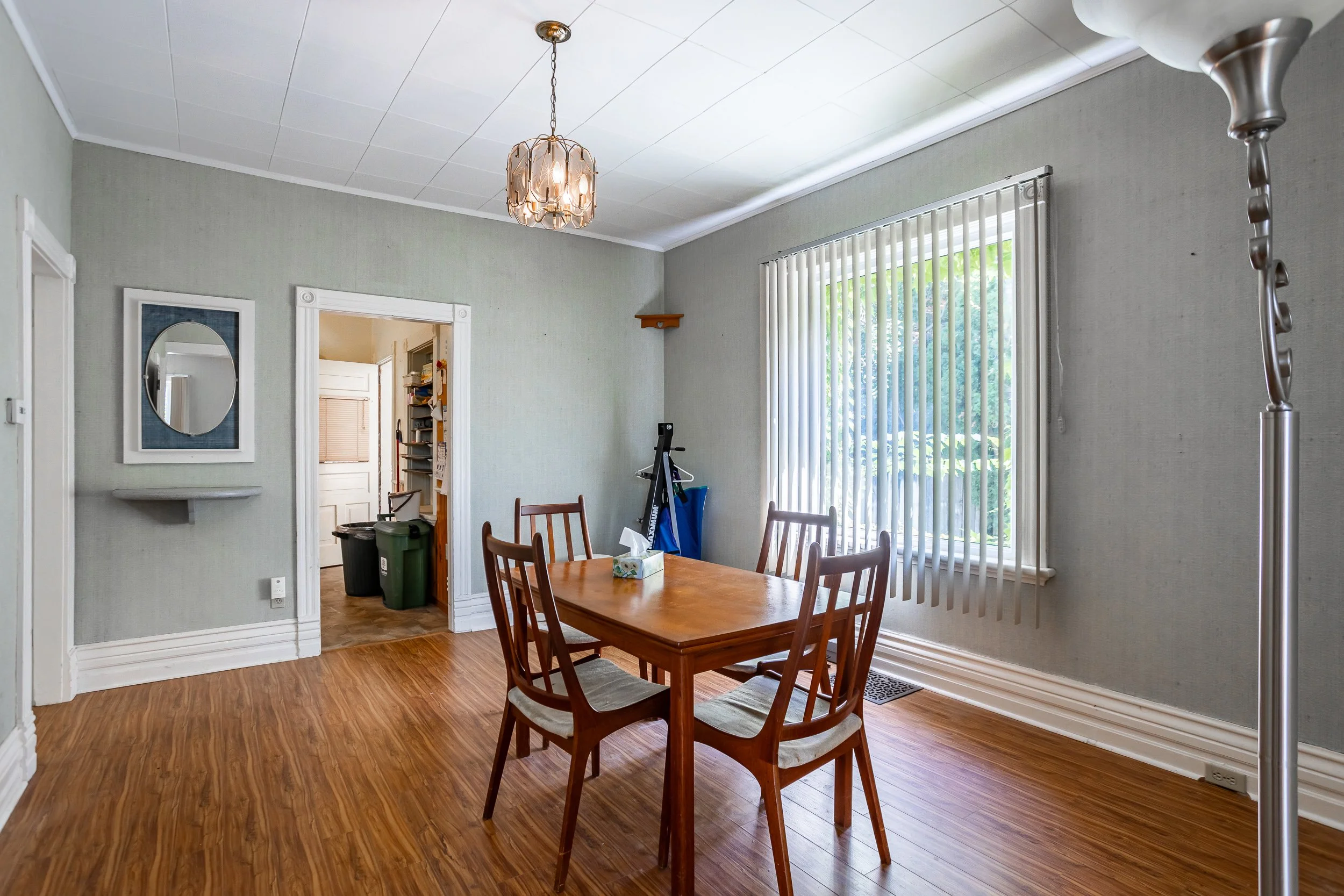 16 Kenneth Ave-9.jpg