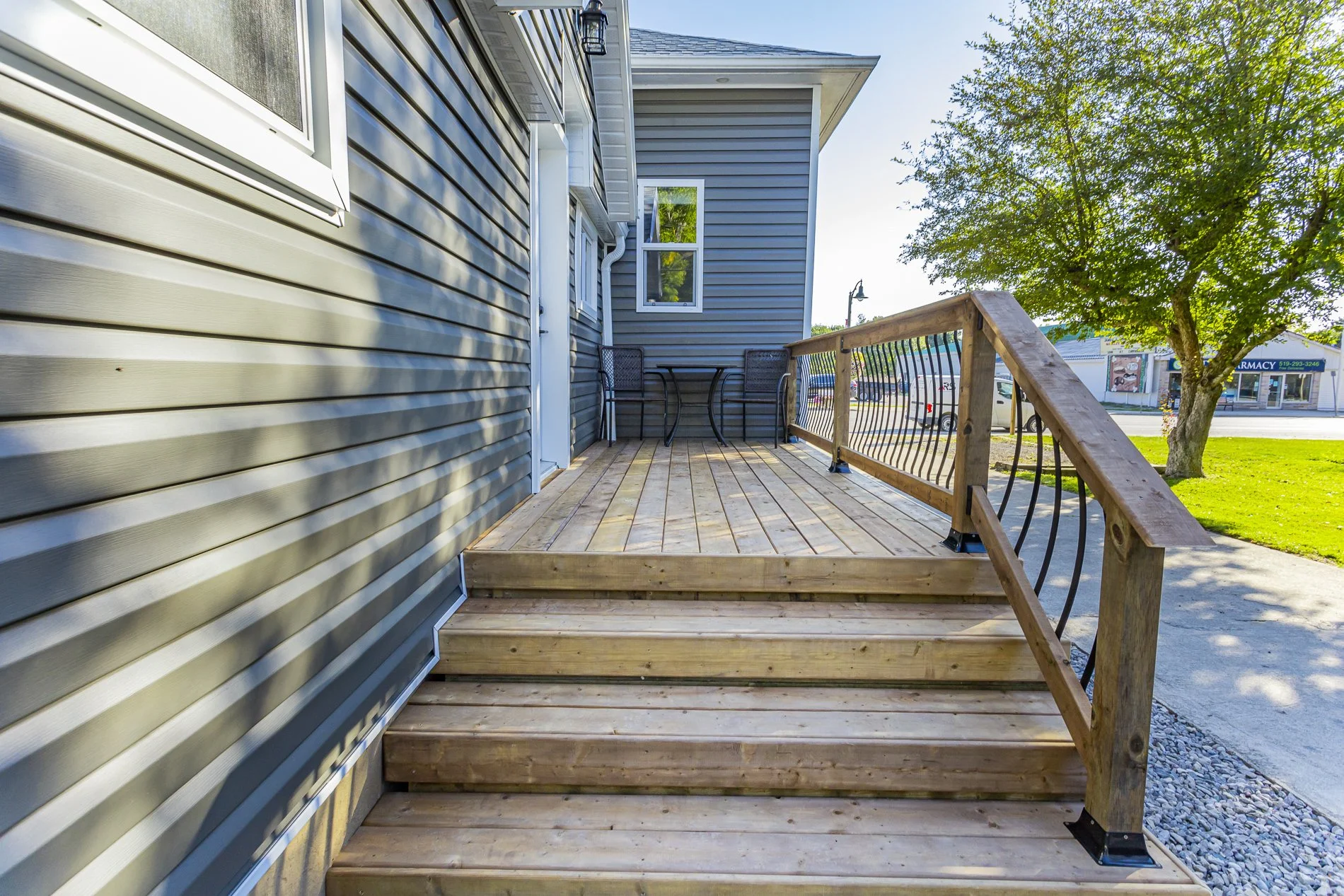 168 Ailsa Craig Main St_30.jpg