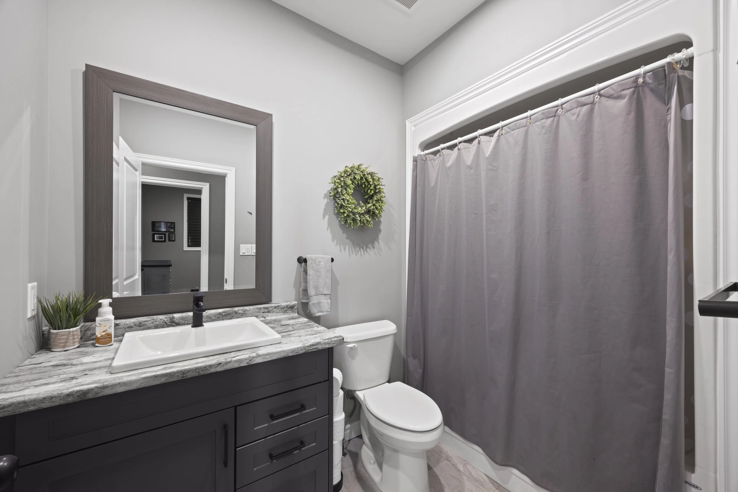 21 Middle St -29.JPG