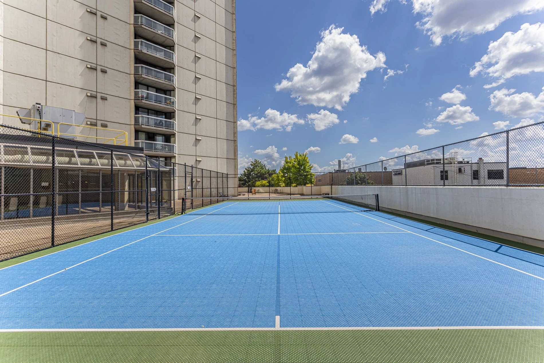 802-363 Colborne St_37.jpg