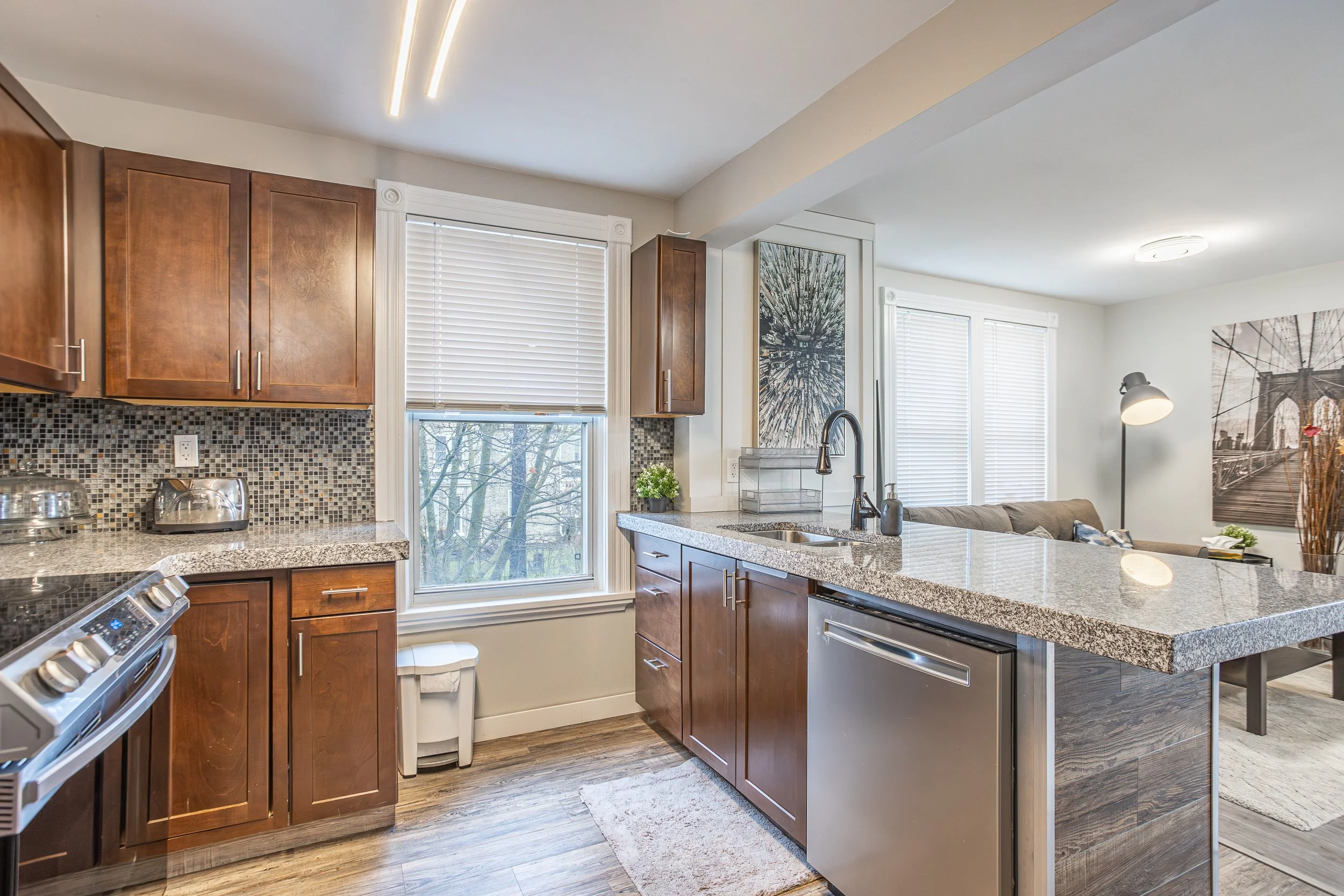 141 Bruce St - Unit 1-17.jpg