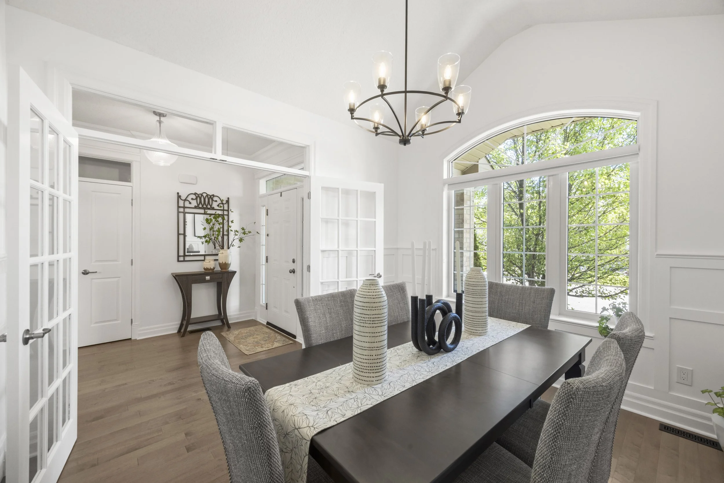 10-2080 Beaverbrook Ave -11.JPG