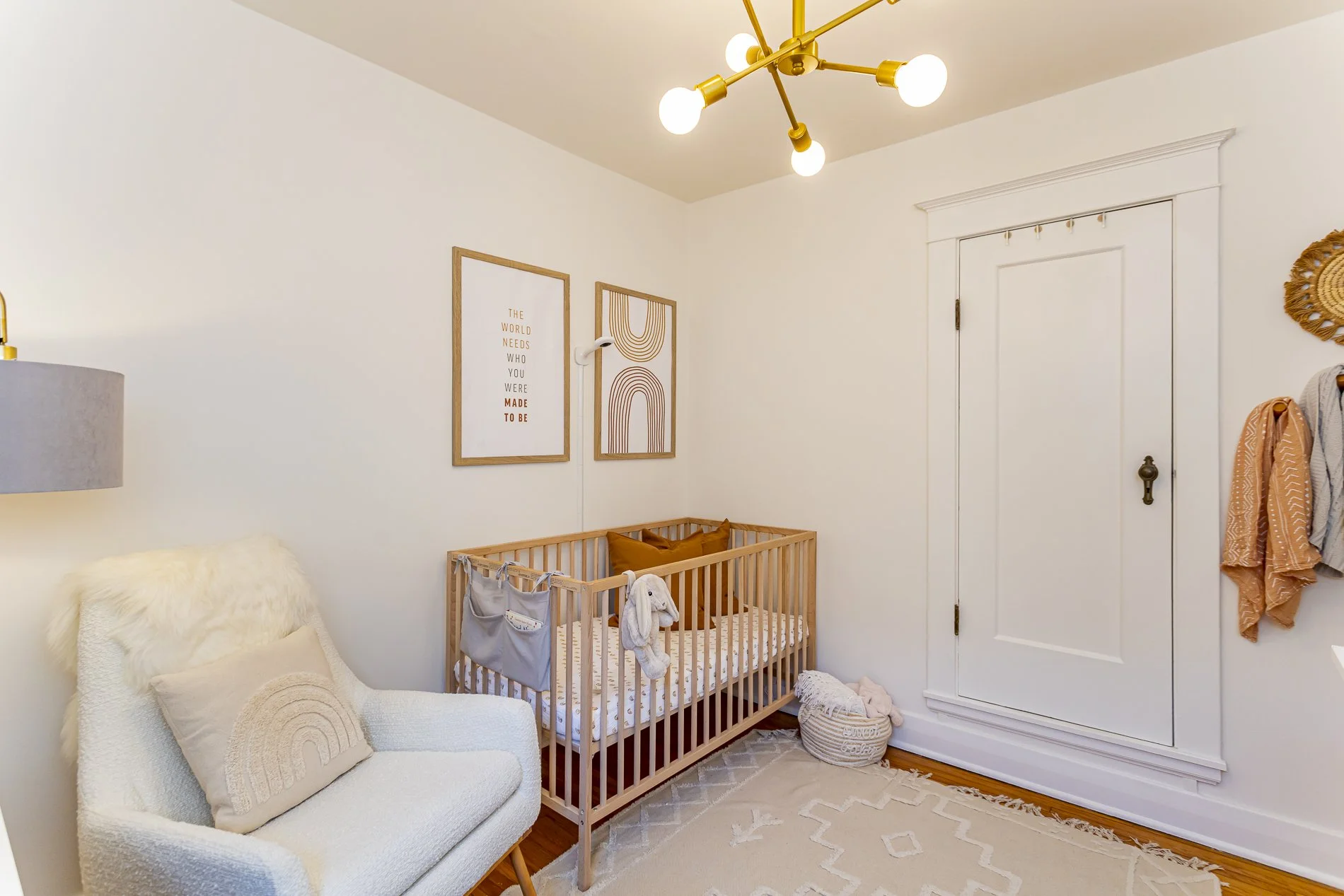 668 Emery St_27.jpg