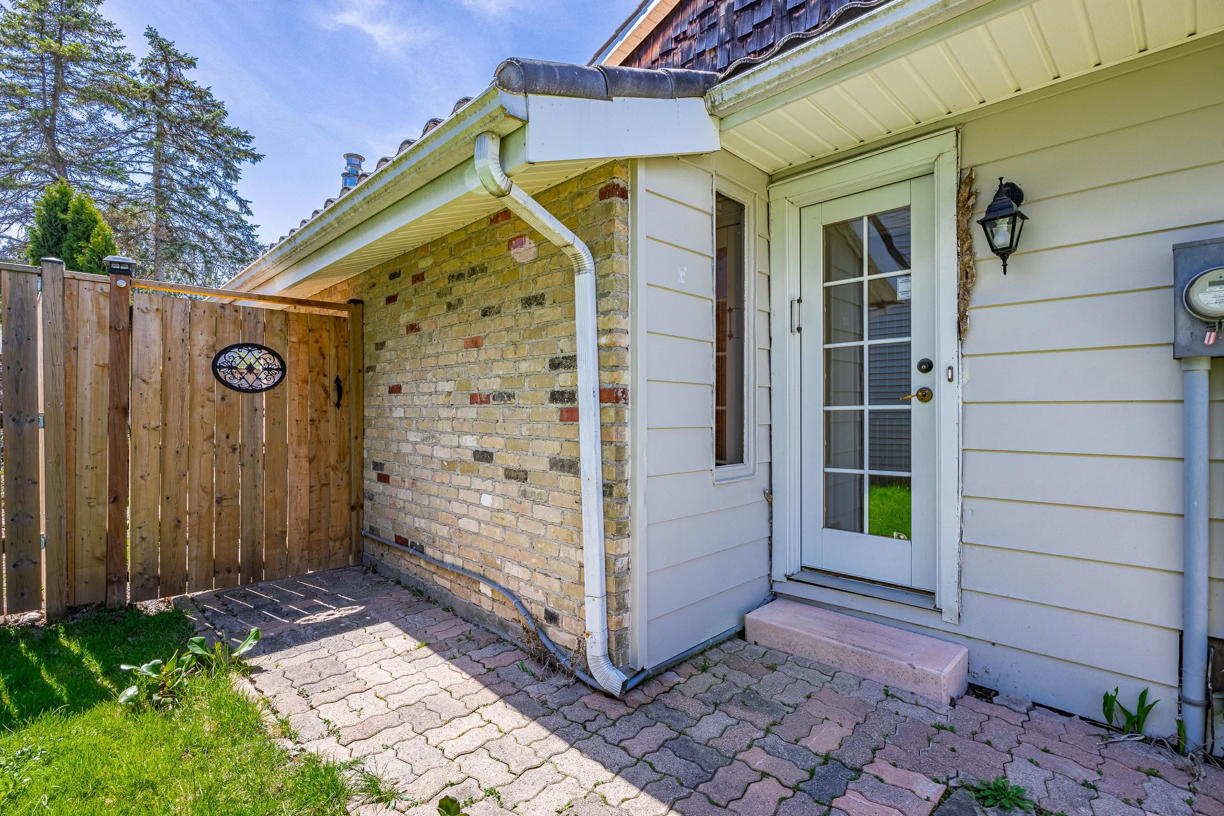 277 Blackacres Blvd -47.jpg