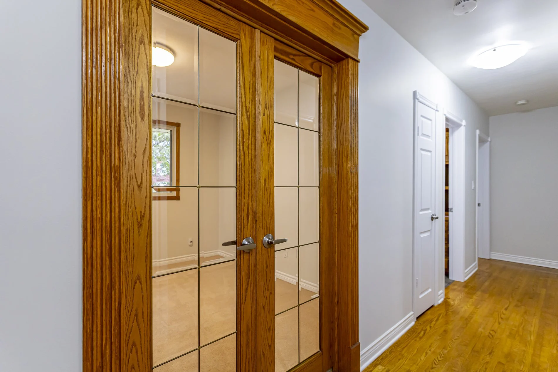 458 Three Valleys Cres_12.jpg