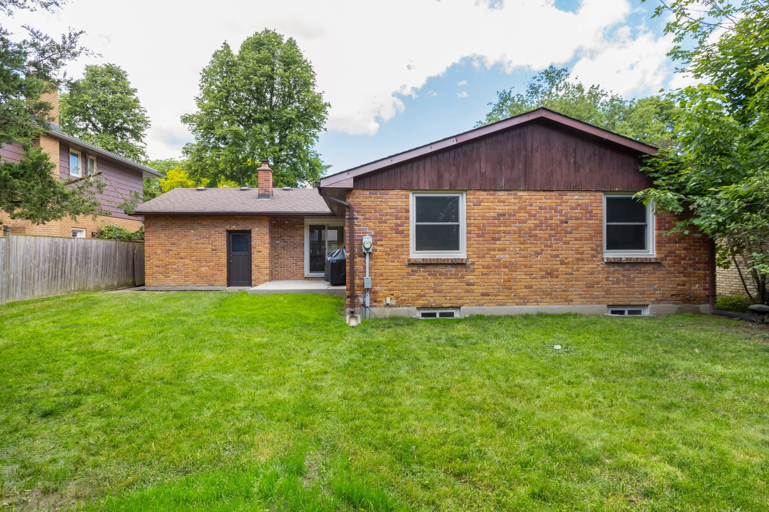 462 Grandview Ave-40.jpg