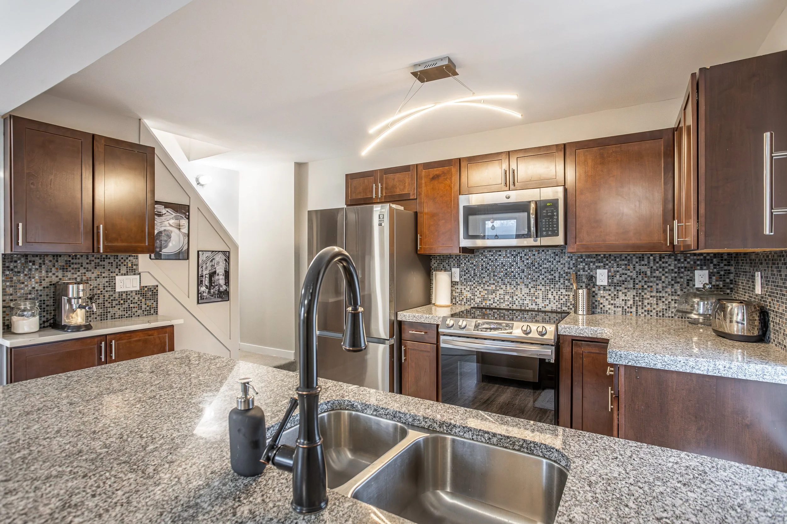 141 Bruce St - Unit 1-20.jpg