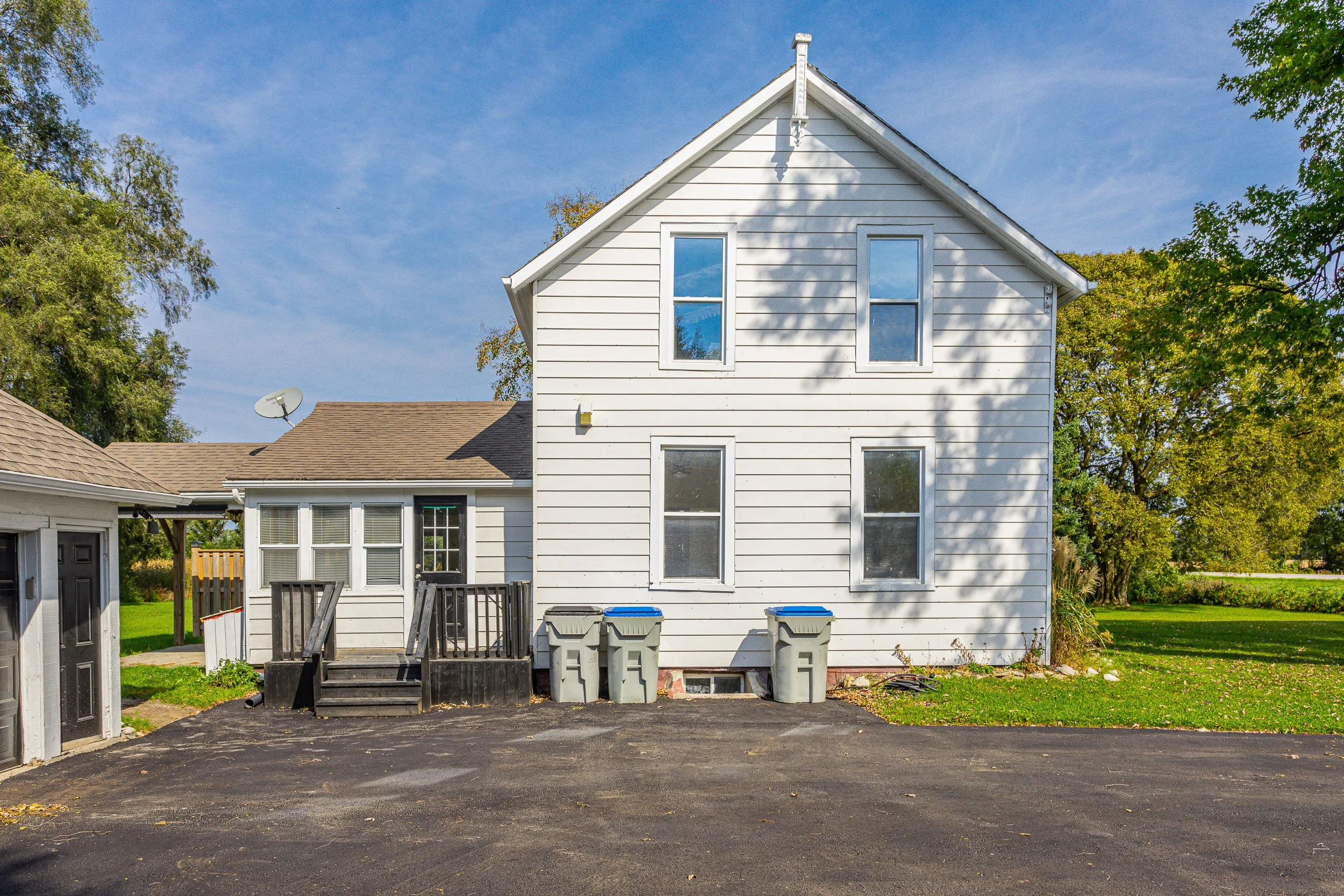 9398 Glendon Dr-5.jpg