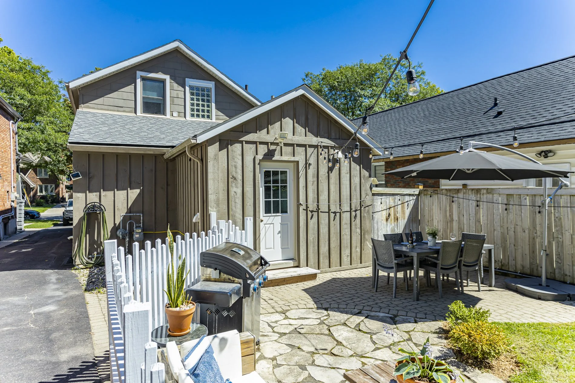 865 Colborne St_43.jpg