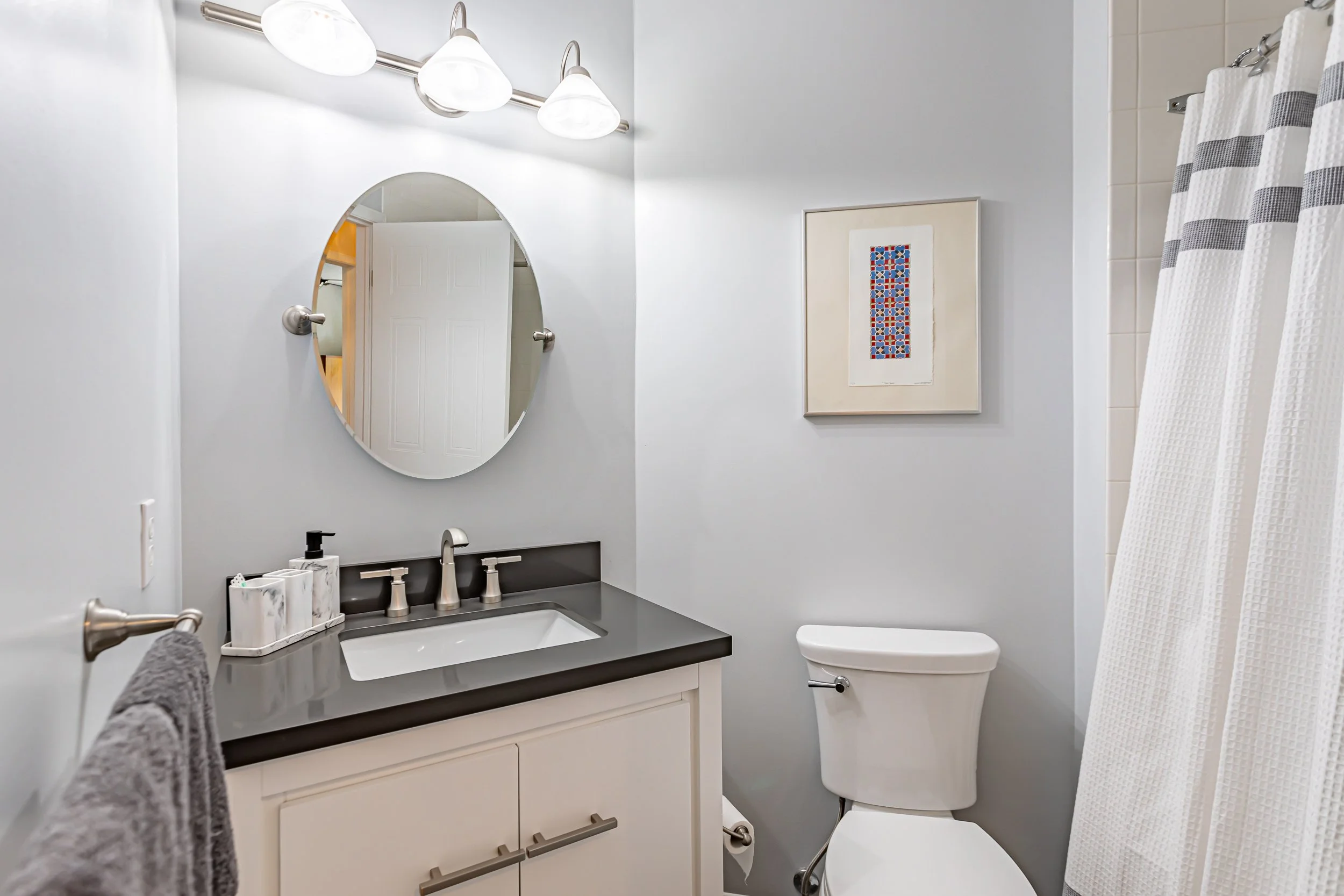 7-99 Edgevalley Rd-24.jpg