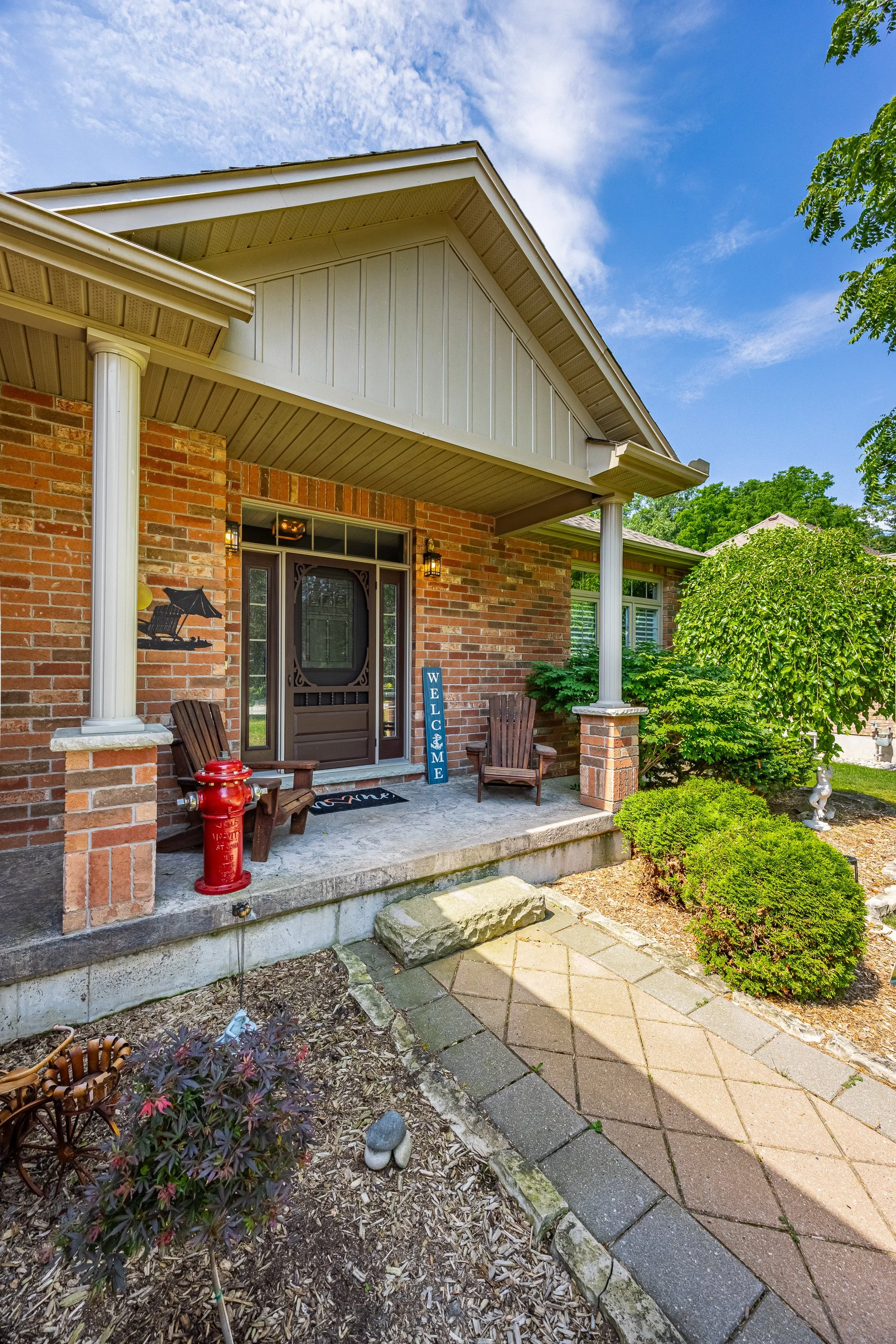 EXT UPDATE - 10159 Meadowlily Cres-7.jpg