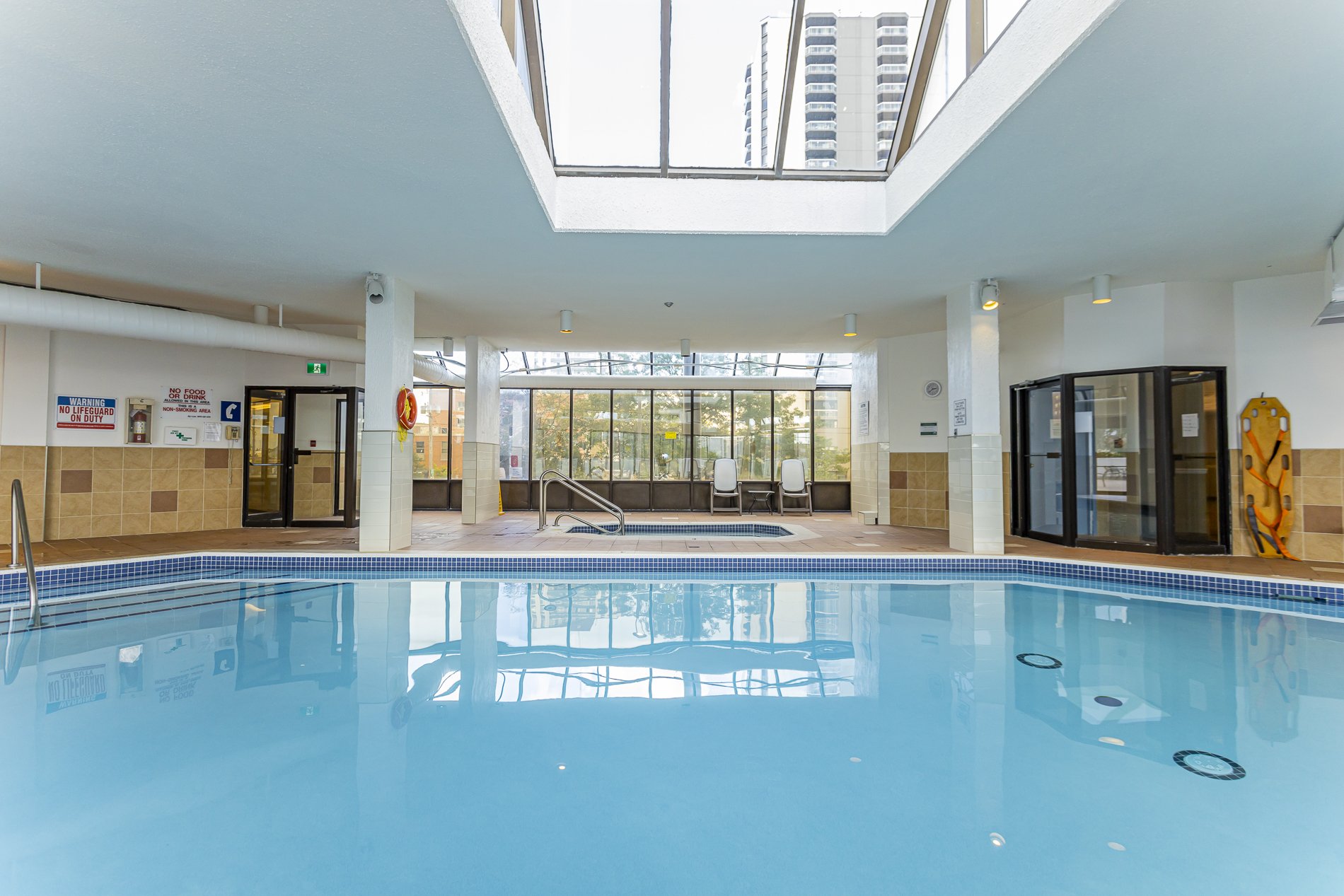 802-363 Colborne St_42.jpg