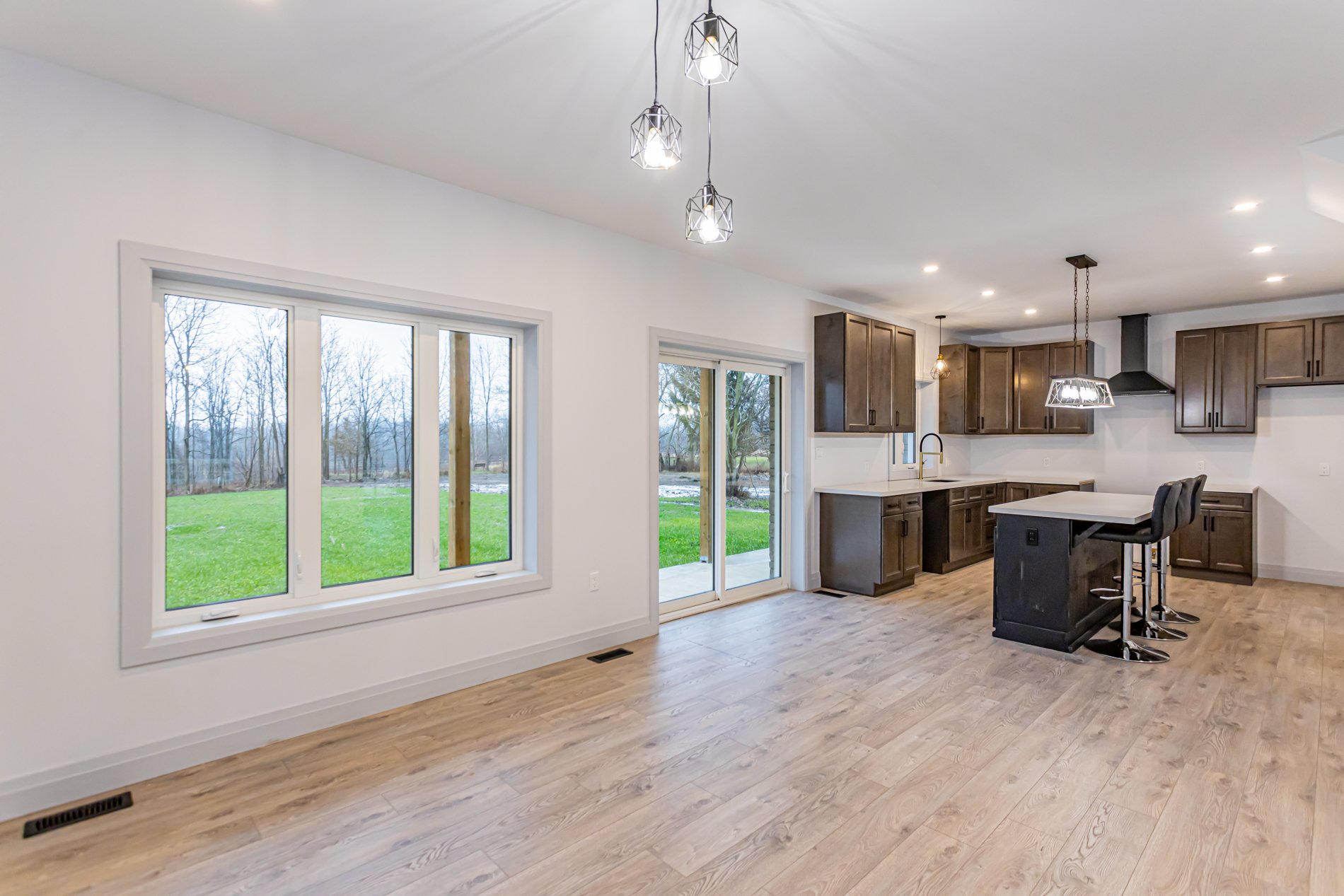 8934 Iona Rd-9.jpg