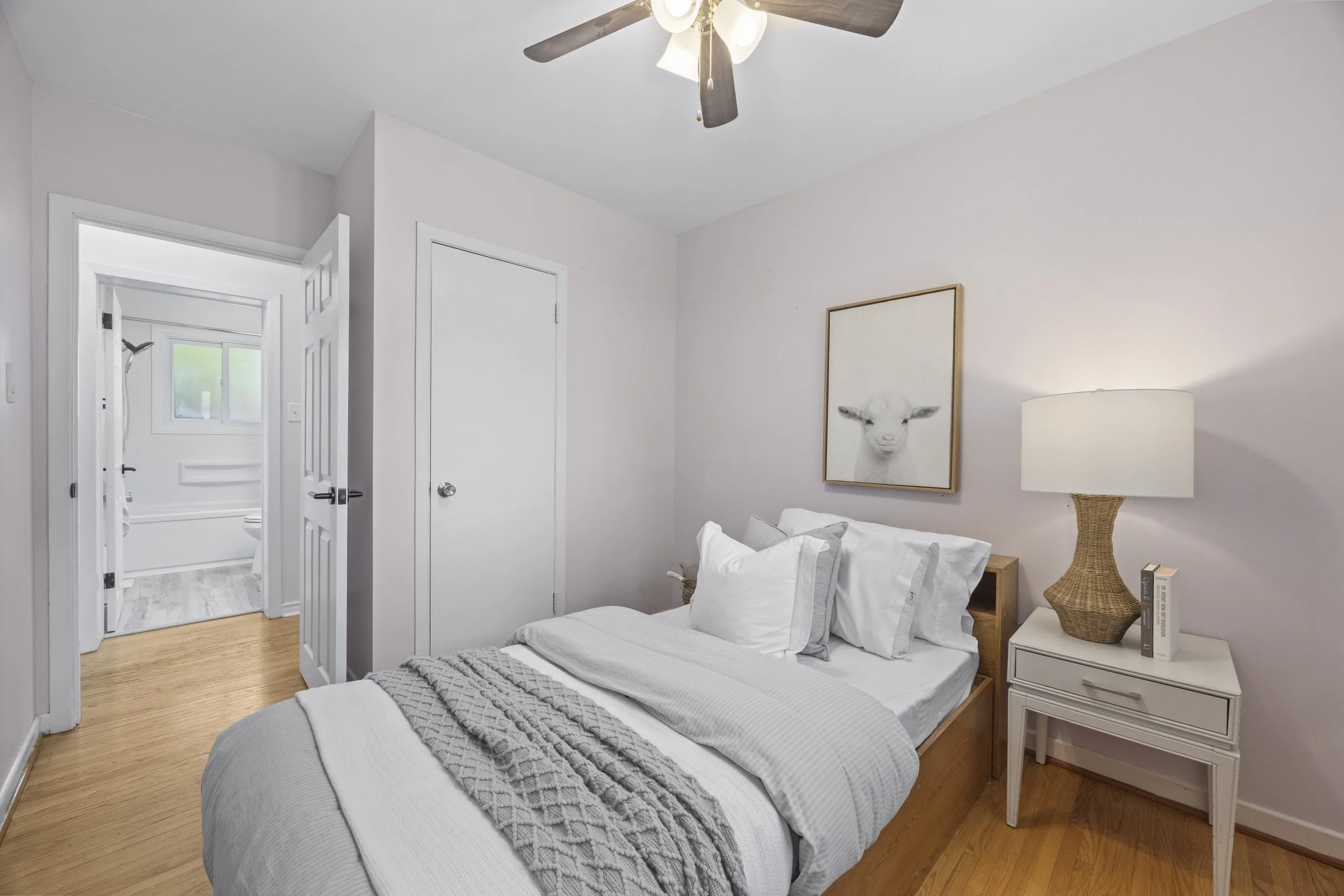 8 Kenwood Cres -22.JPG