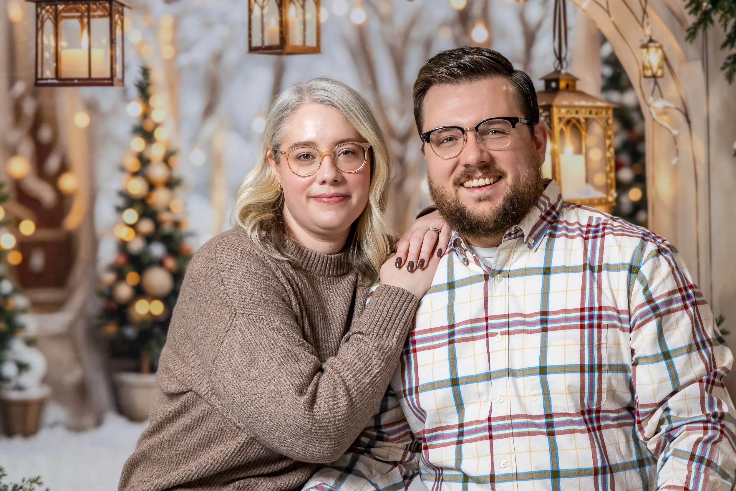 ChristmasMinis_NoraFamily_SOCIAL-16.jpg