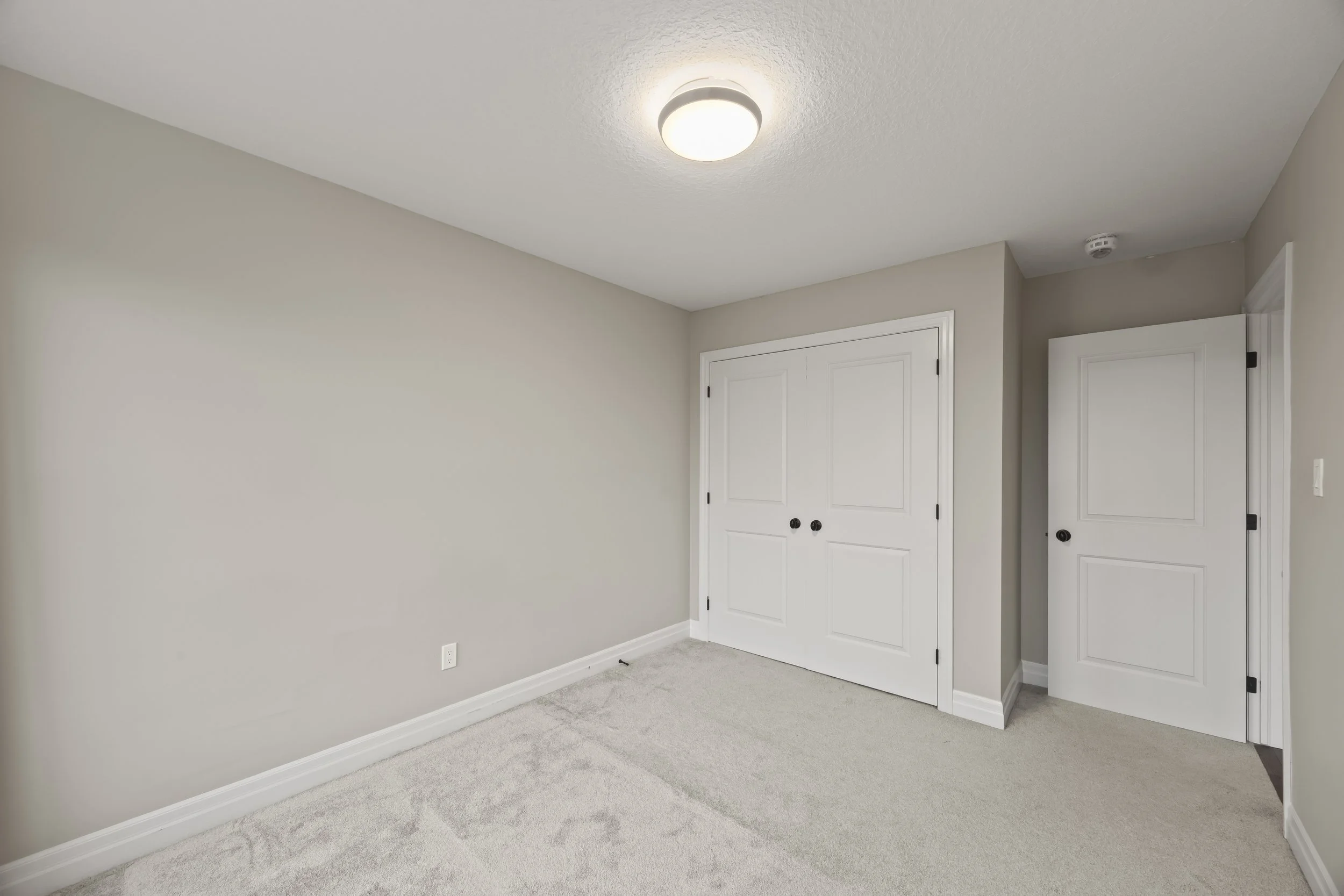 555 Sunningdale Rd E -35.JPG