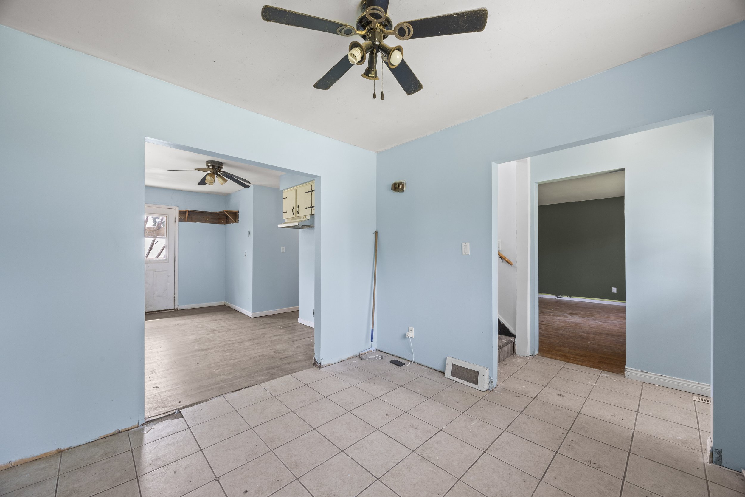 10207 Ivan Dr -08.JPG