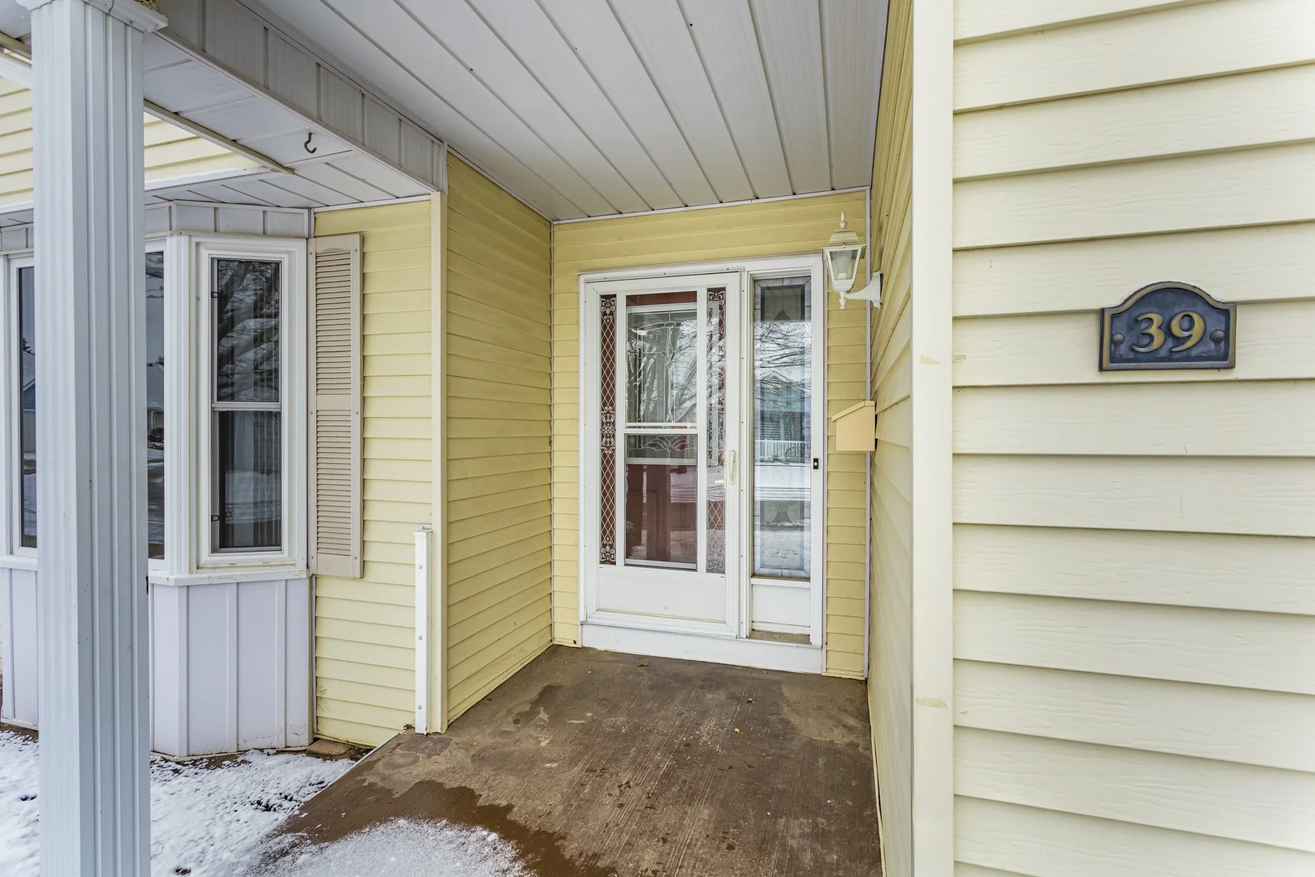 39 Sinclair Dr_04.jpg