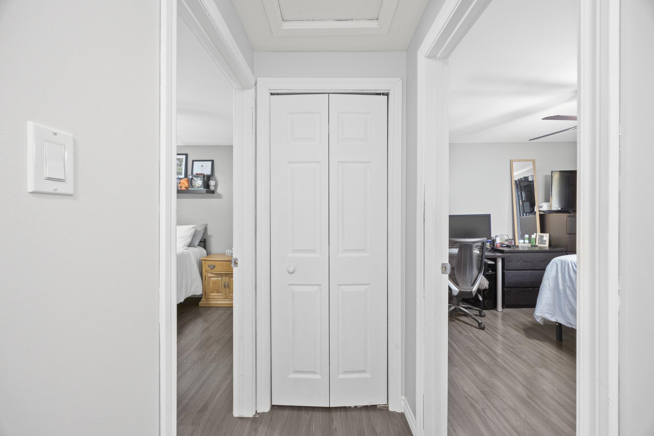 219 Dundas St W -26.JPG