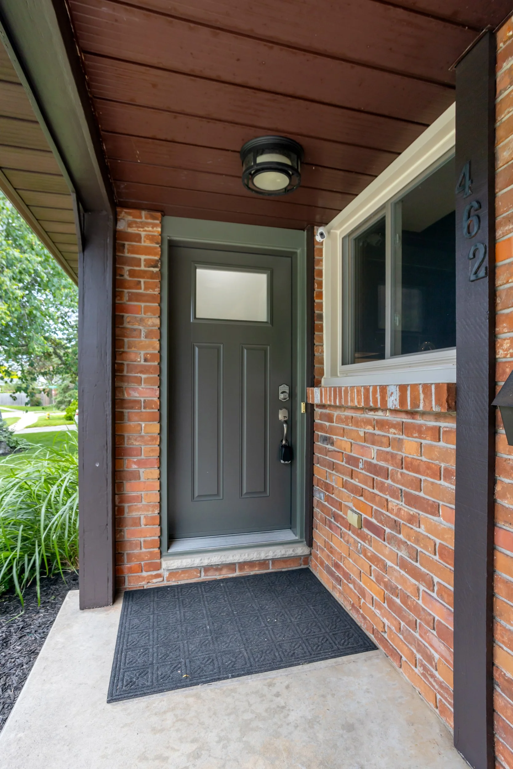 462 Grandview Ave-5.jpg