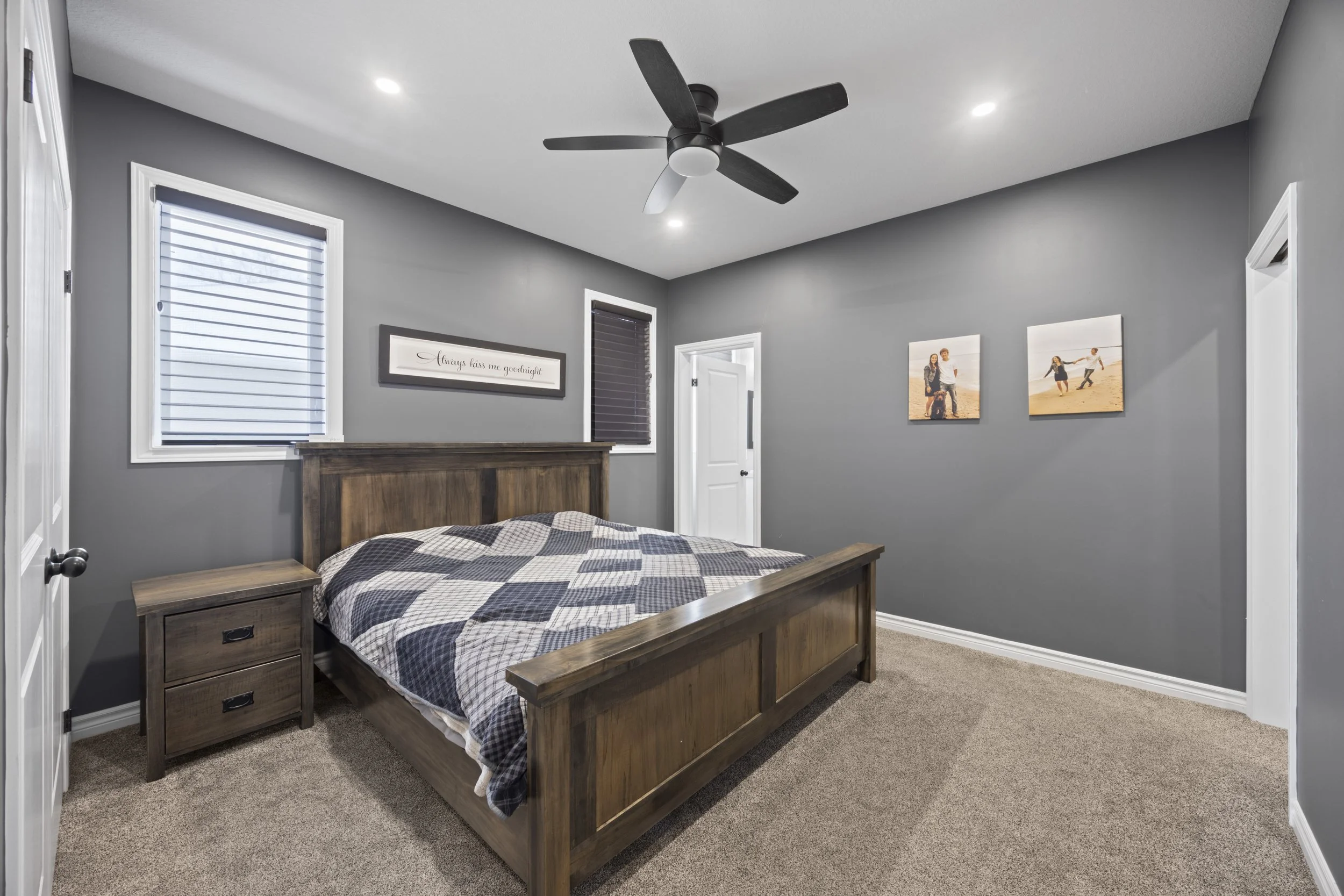 21 Middle St -19.JPG