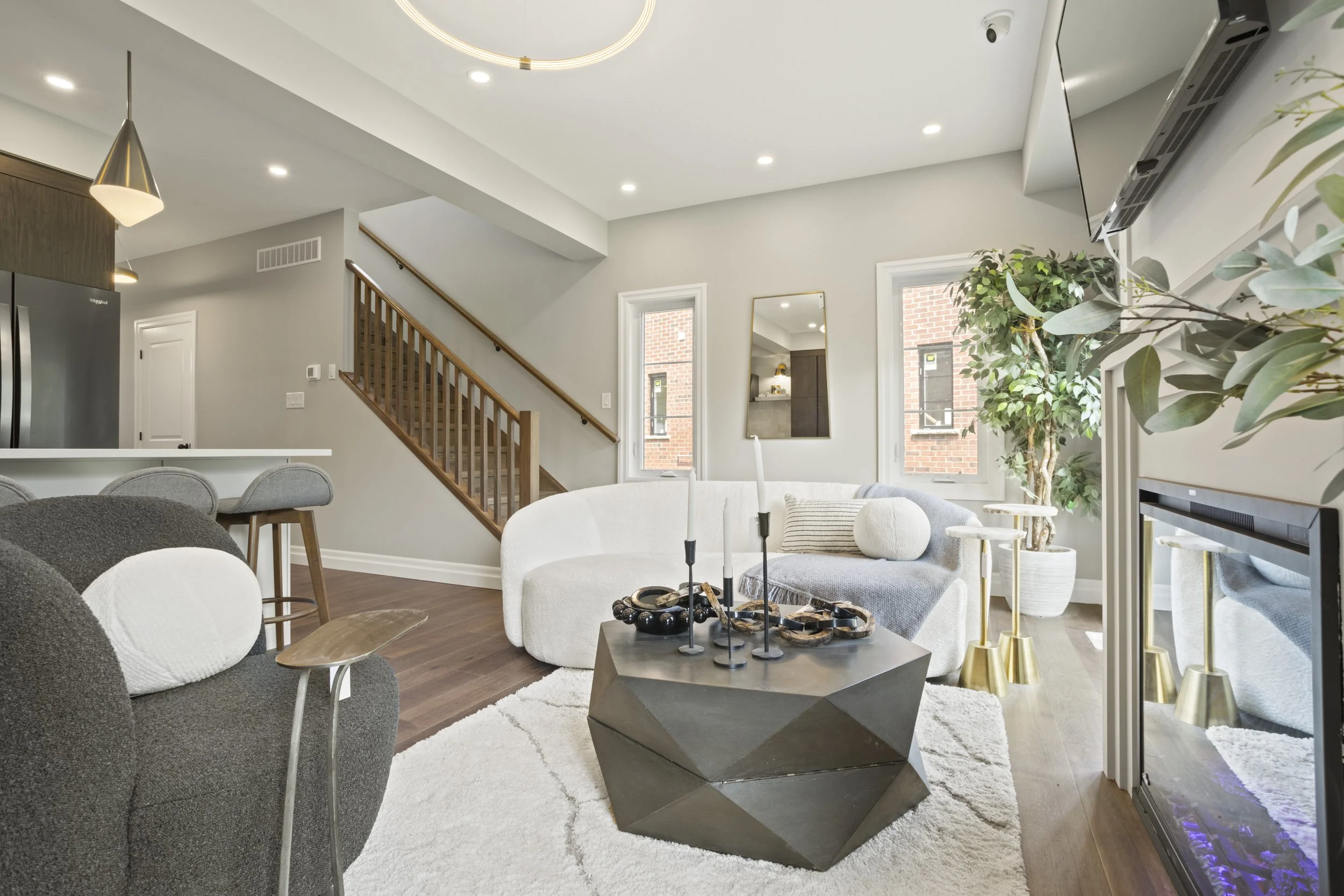 6973 Heathwoods Ave -21.jpg