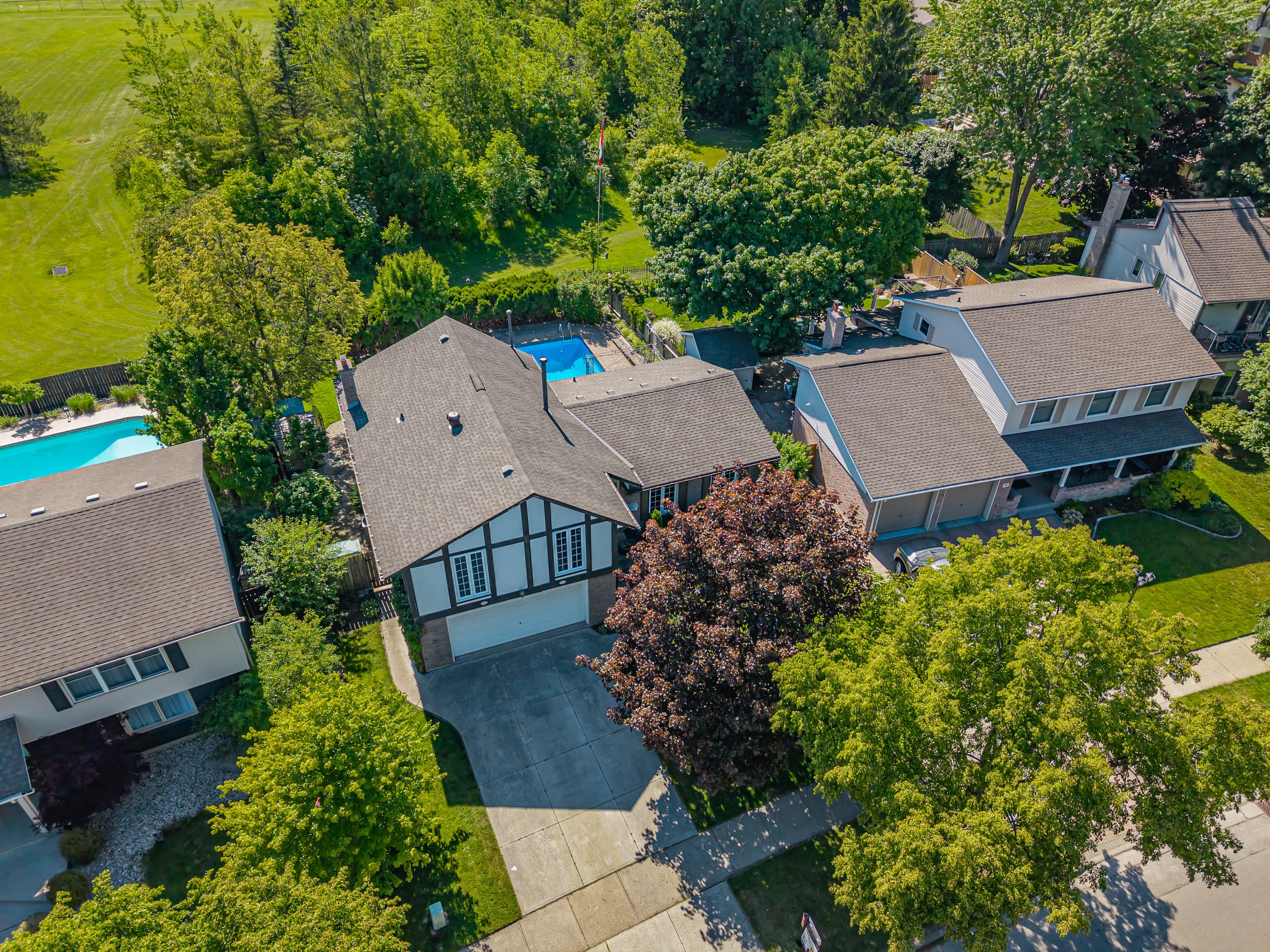 923 Farnham Rd -52.jpg