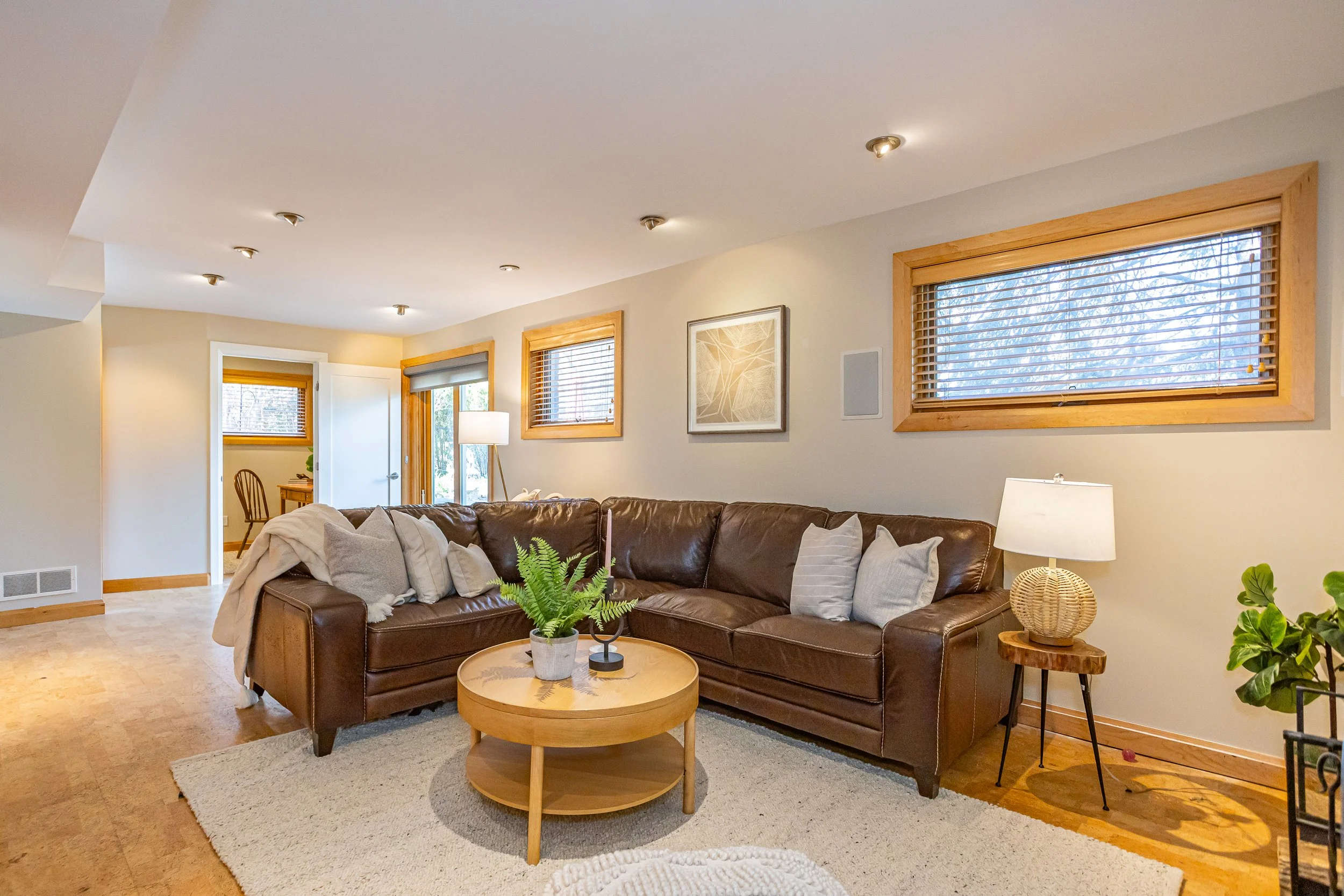 24 Gatineau Cres-25.jpg
