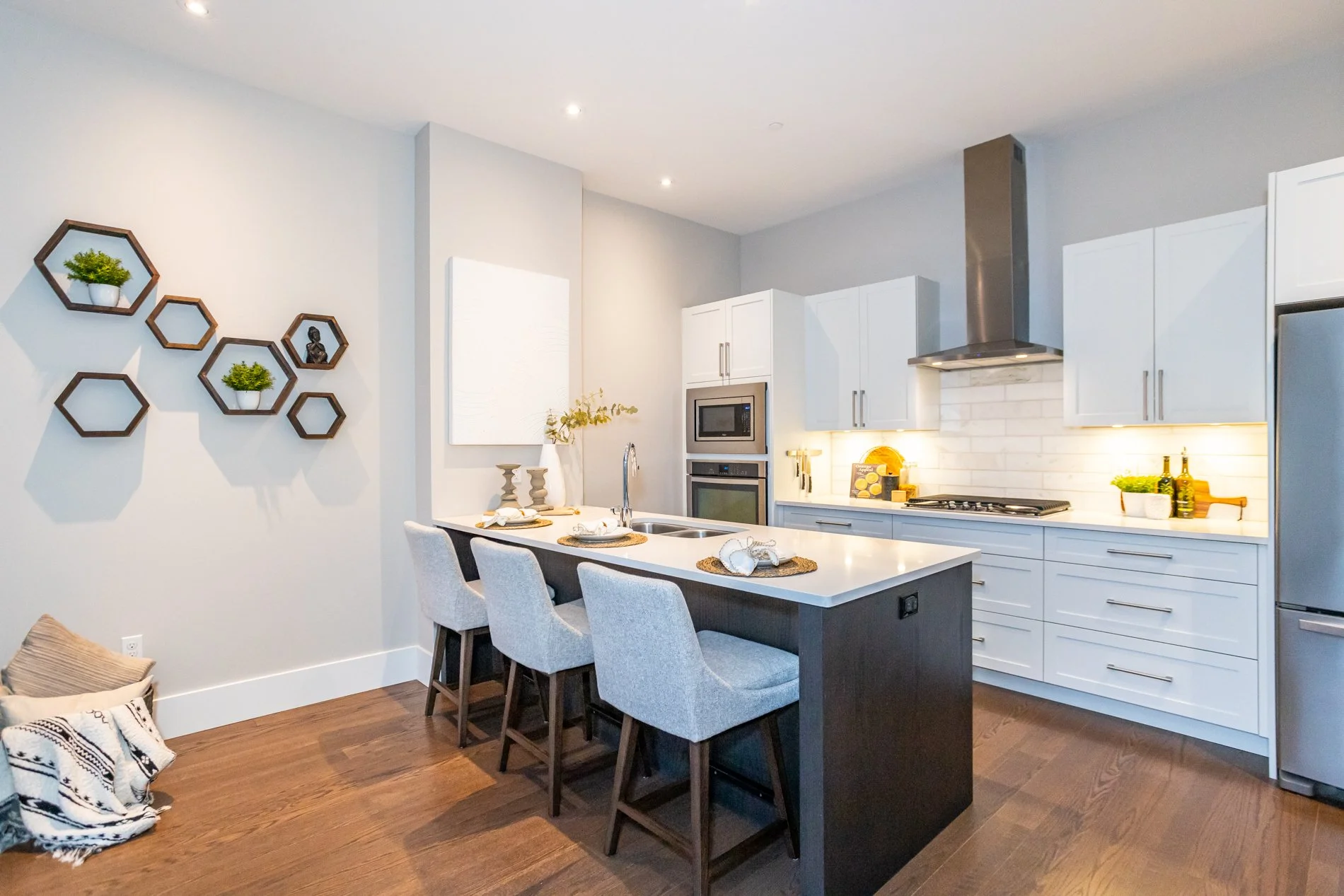 100-1705 Fiddlehead Place-13.jpg