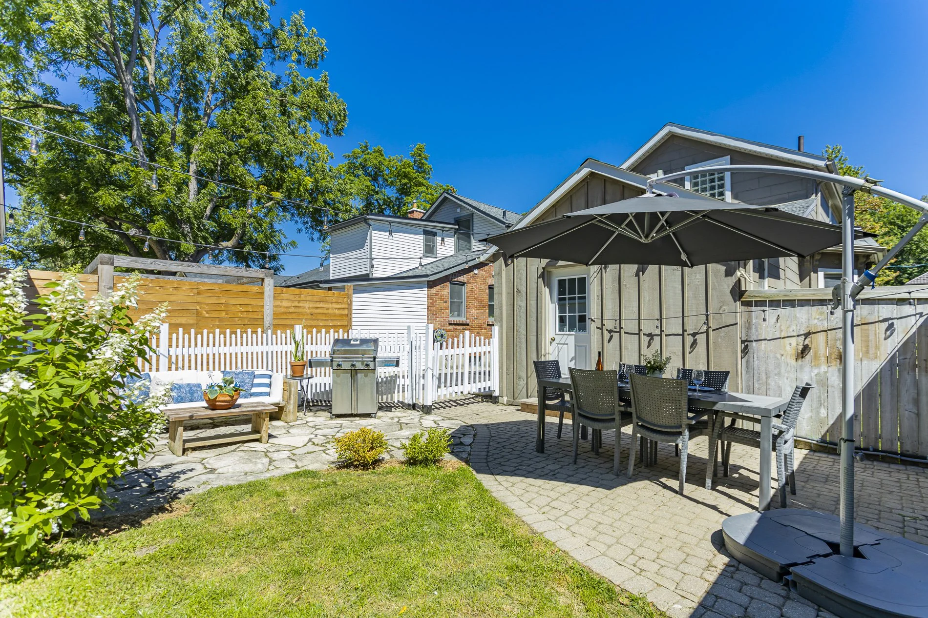 865 Colborne St_30.jpg