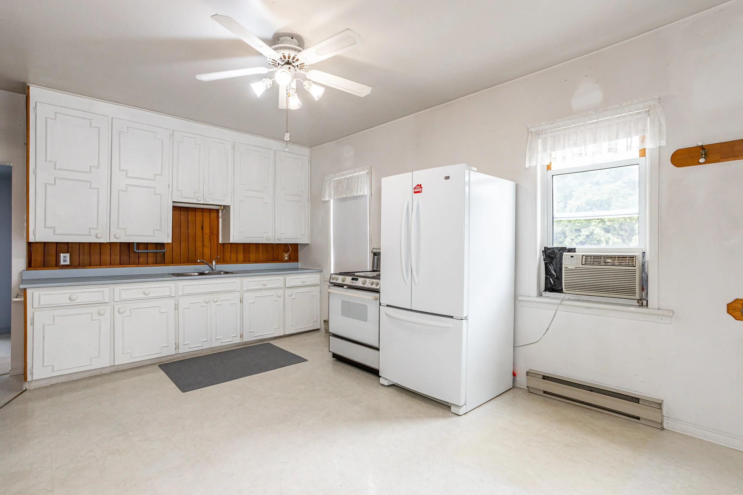 34706 Lieury Rd-7.jpg