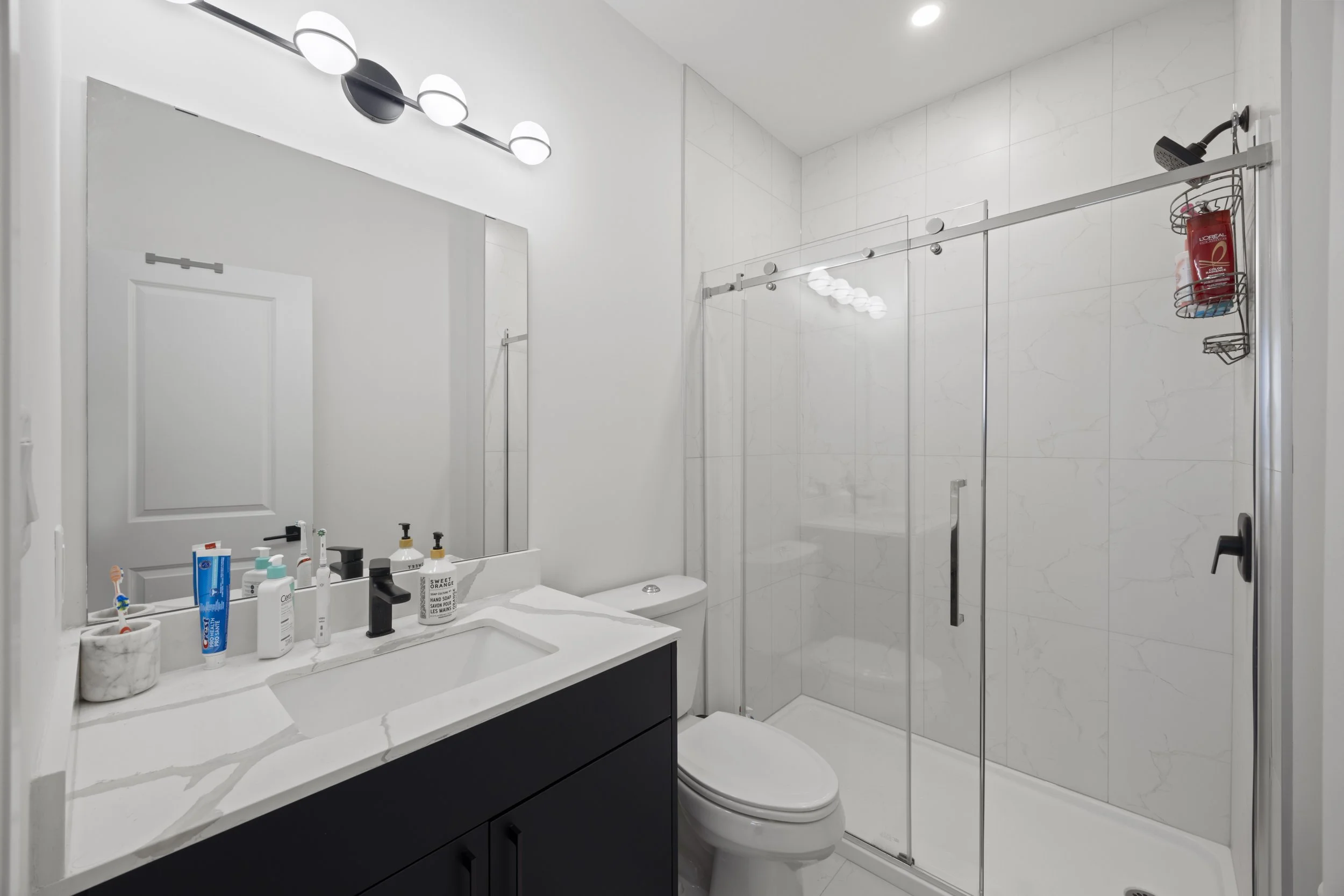 187-3900 Savoy St -21.JPG