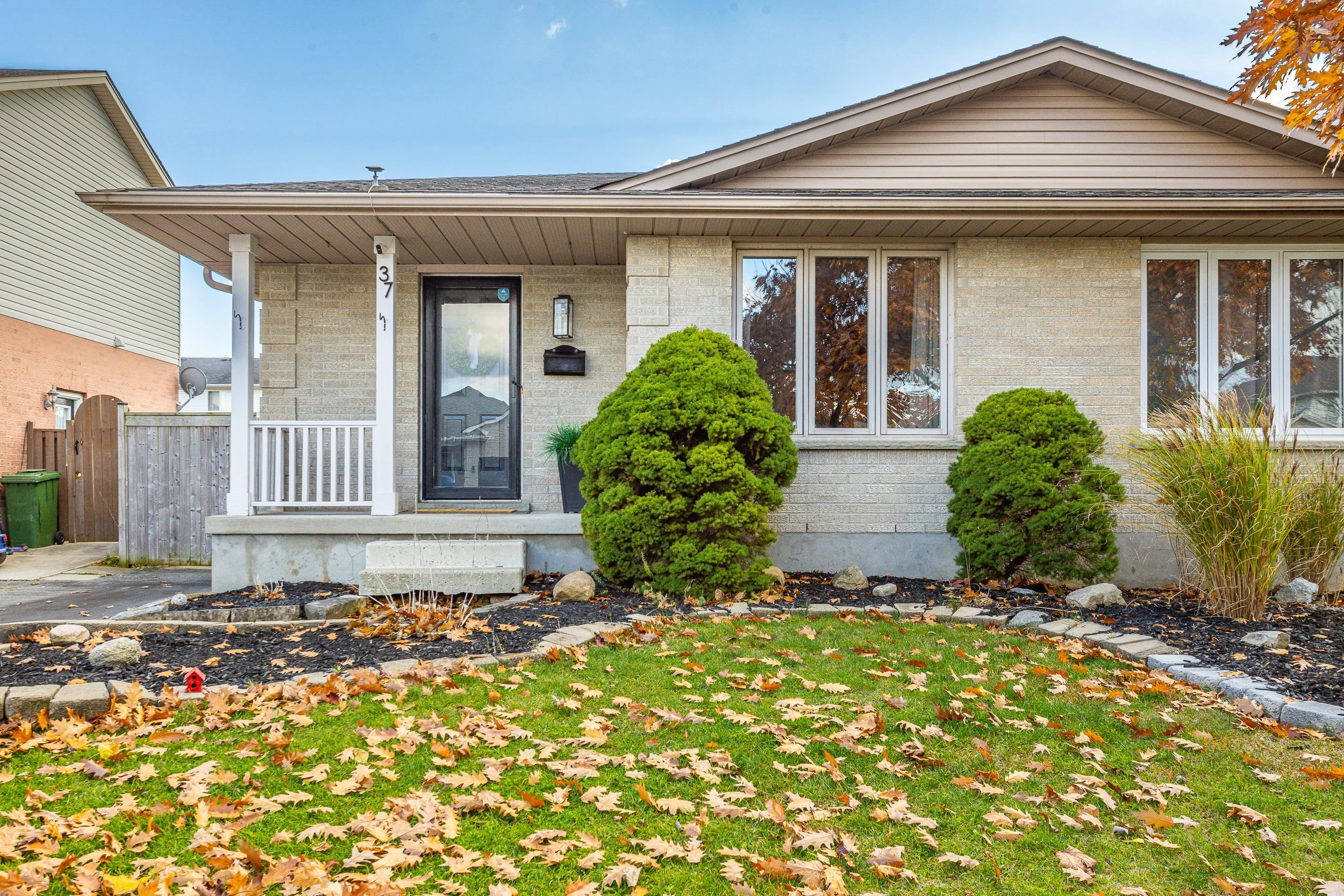 37 Rosethorn Ct-3.jpg