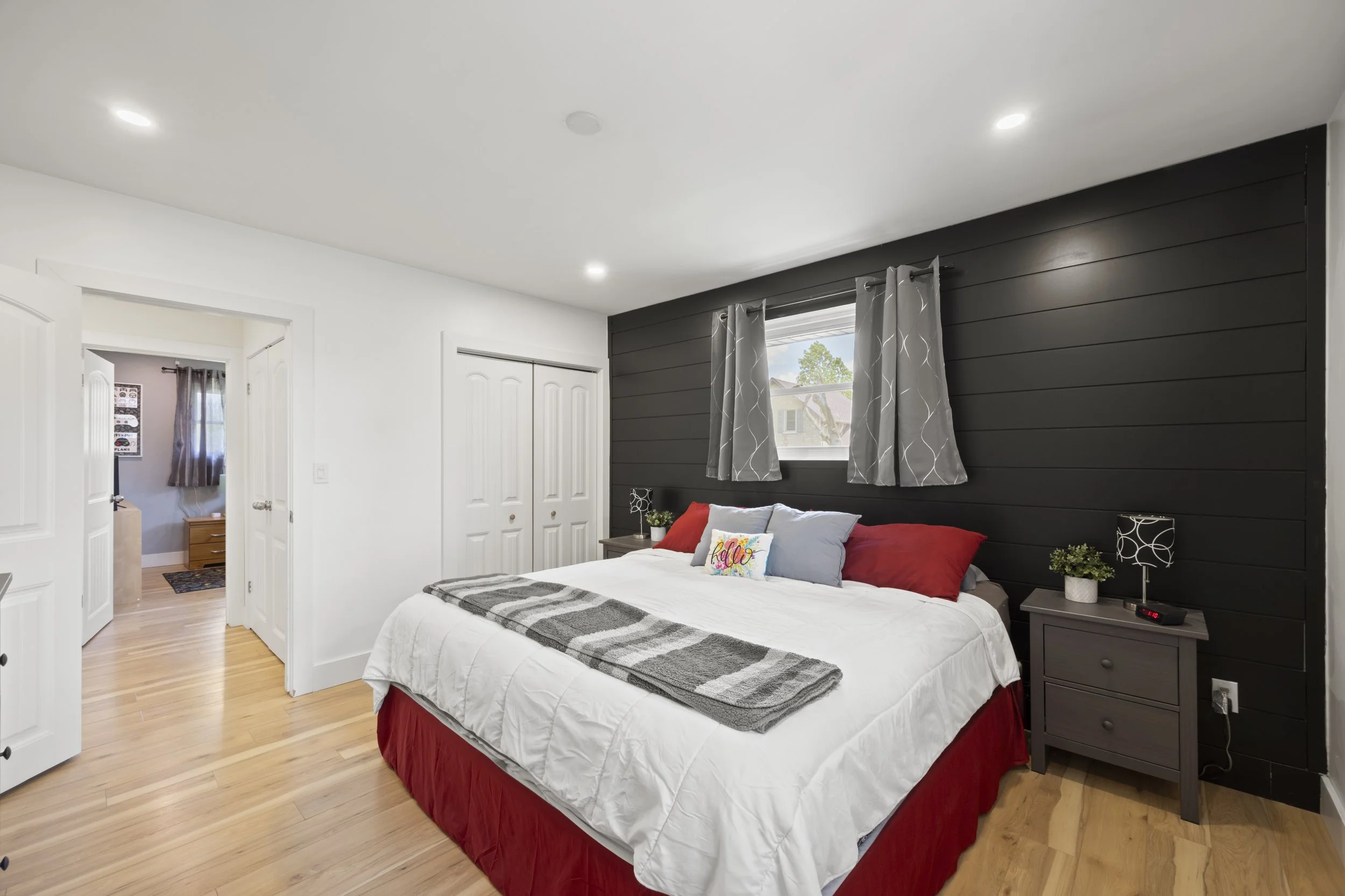 167 Mcleod St -24.JPG