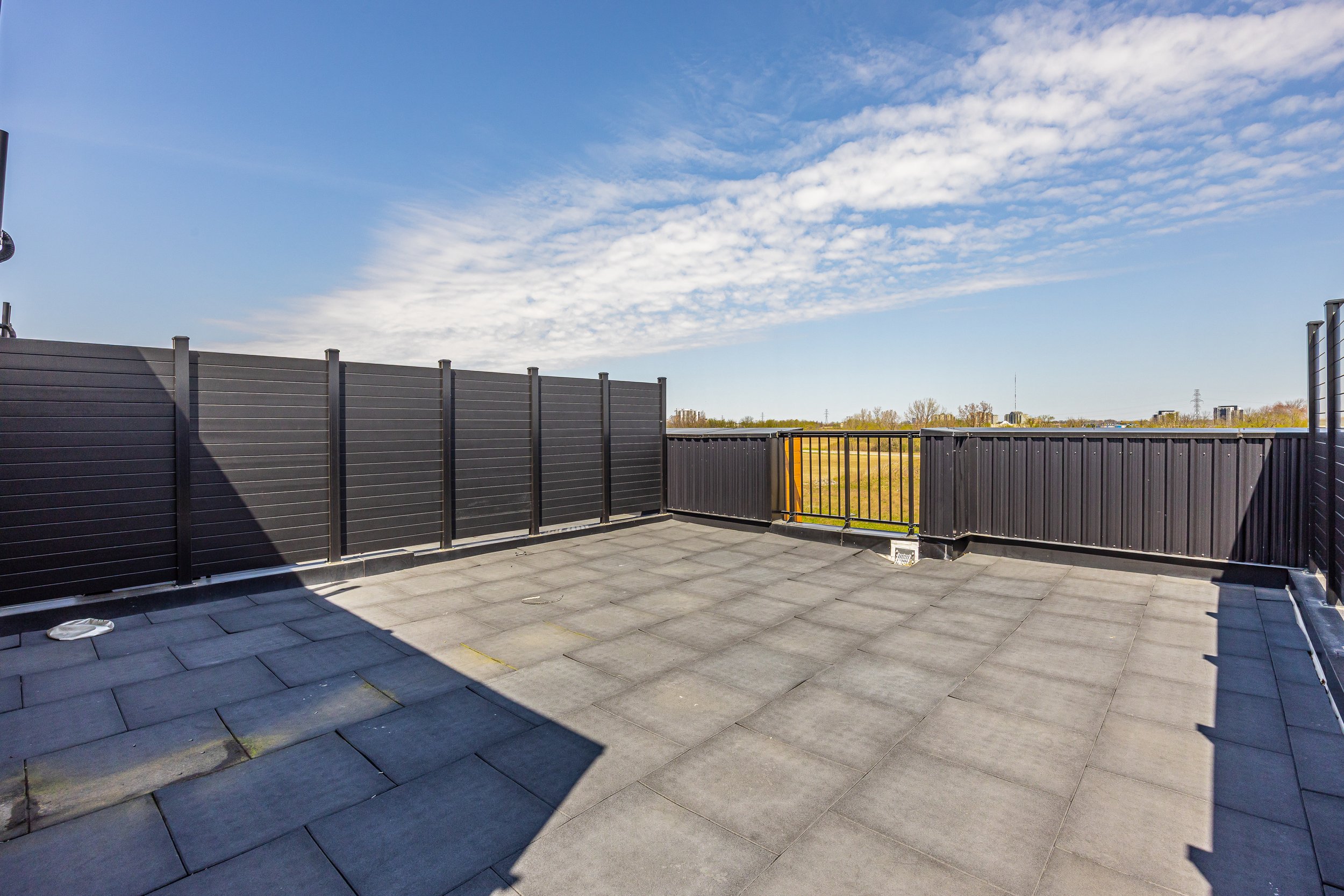 187-3900 Savoy St -31.jpg