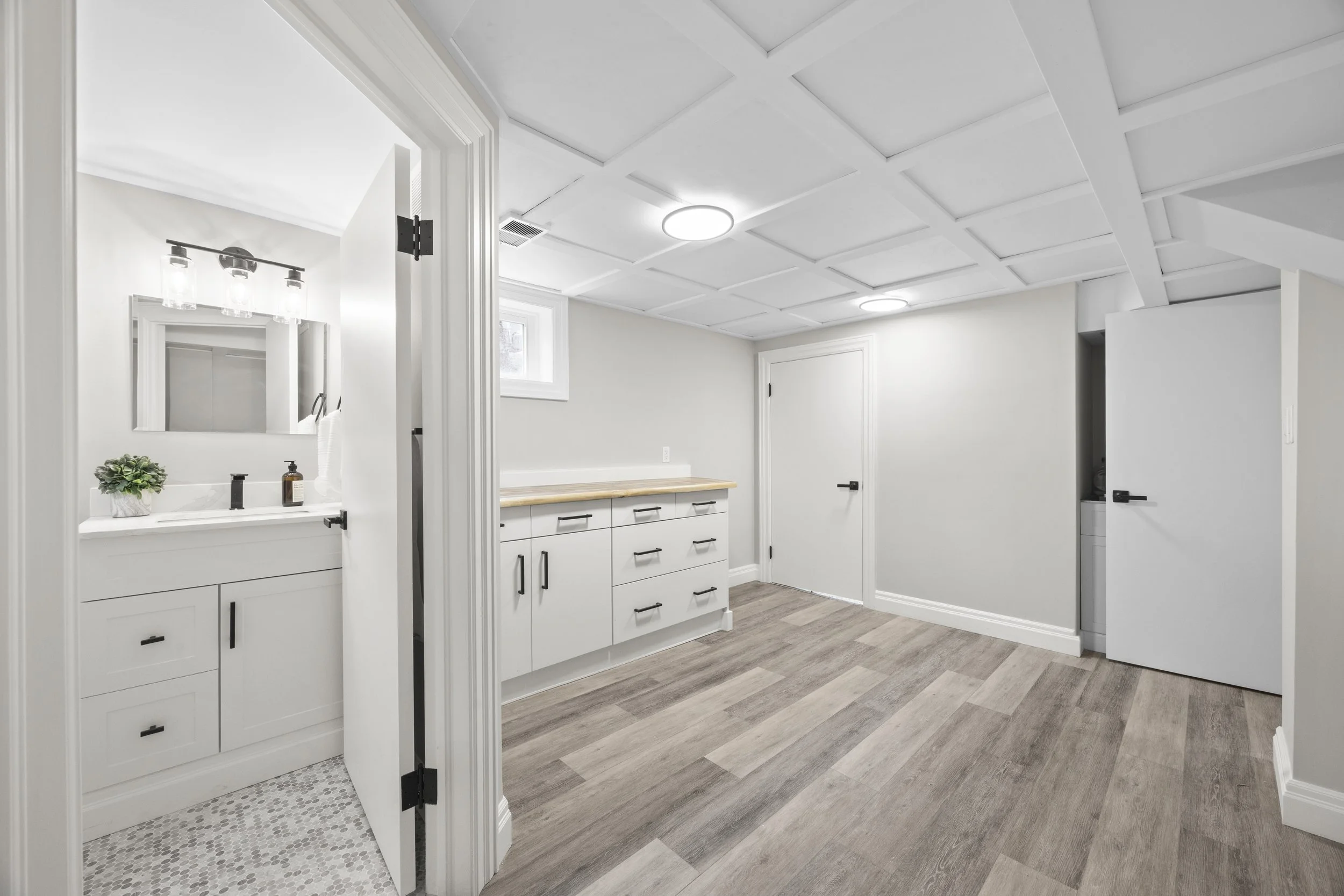 1326 Brydges St -30.JPG