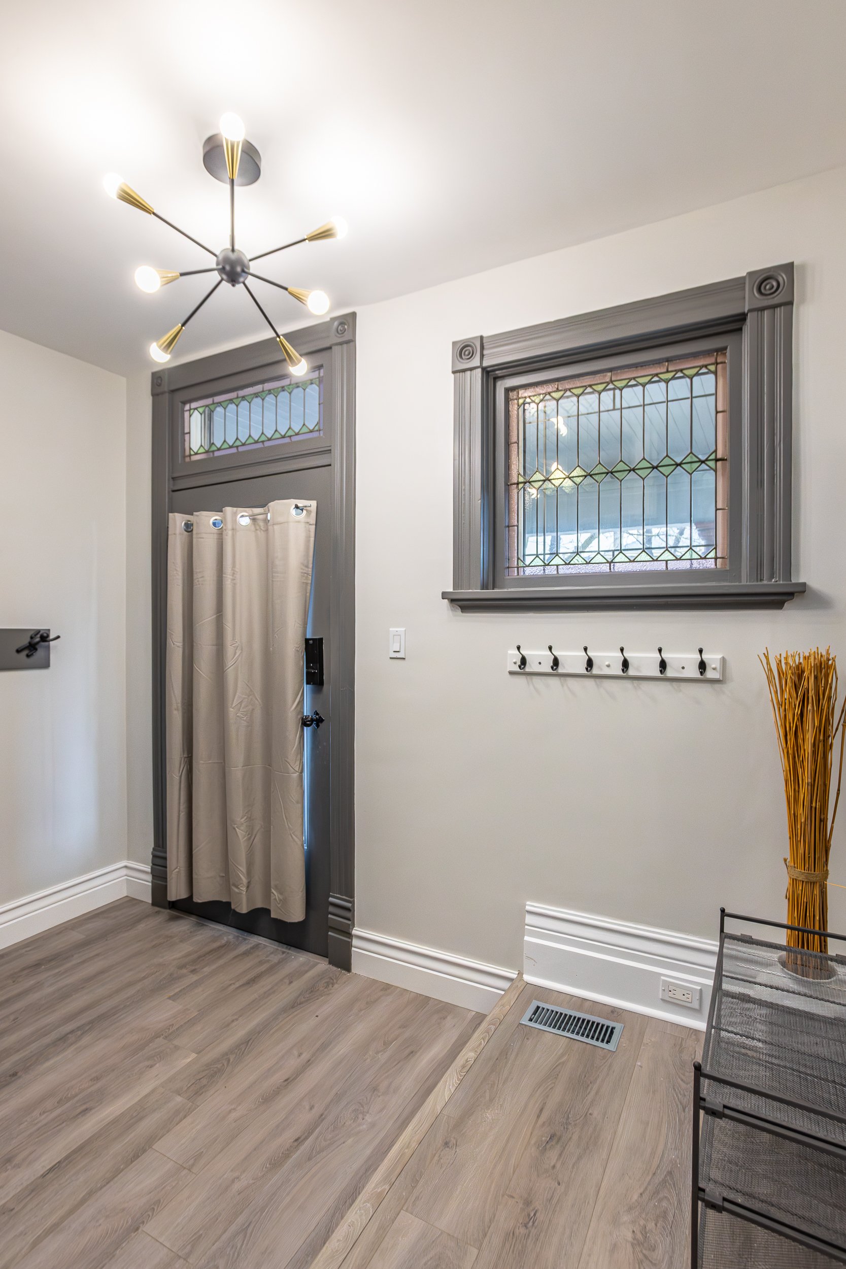 141 Bruce St - Unit 1-1.jpg