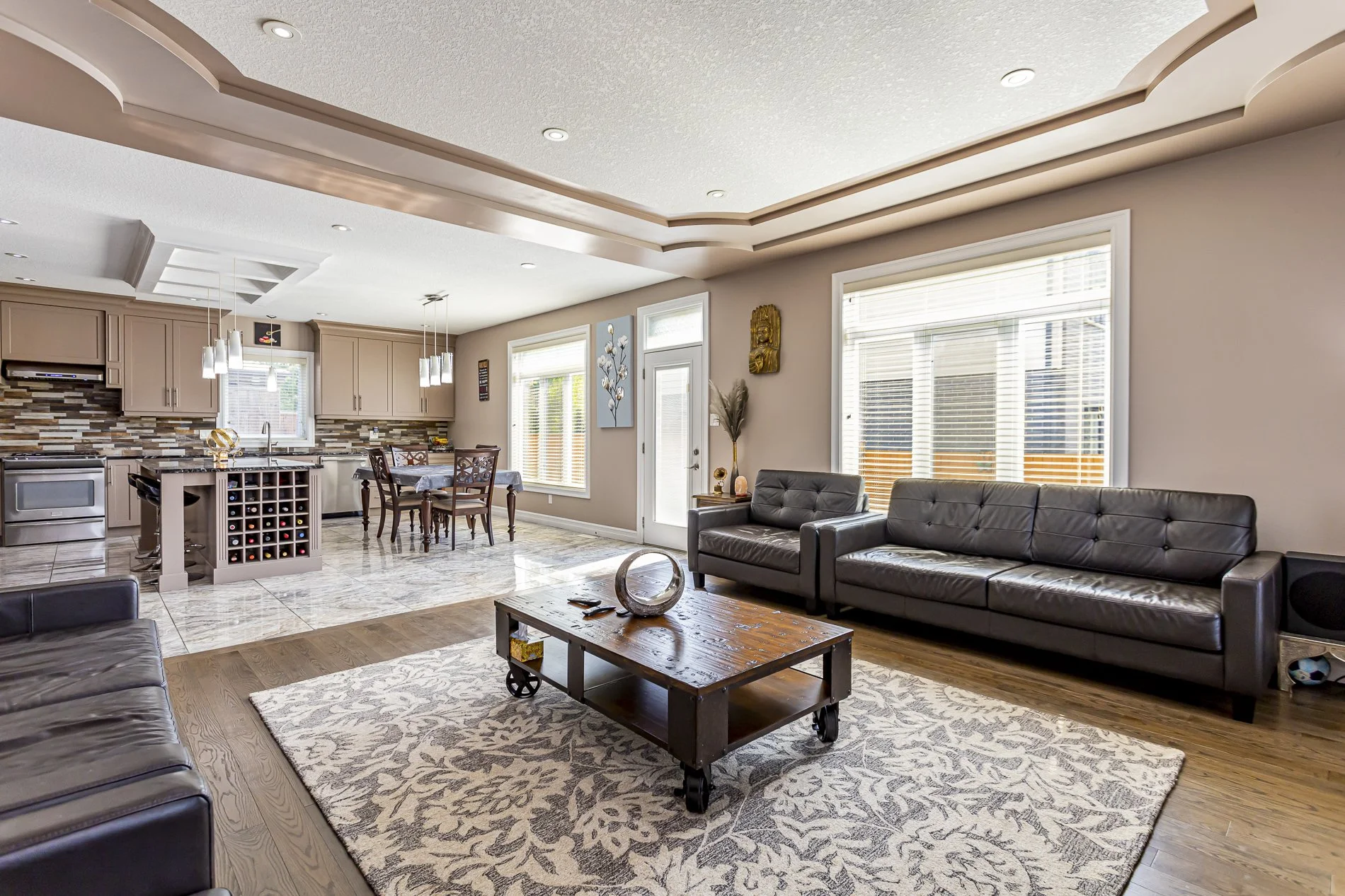 6645 Upper Canada Crossing_20.jpg